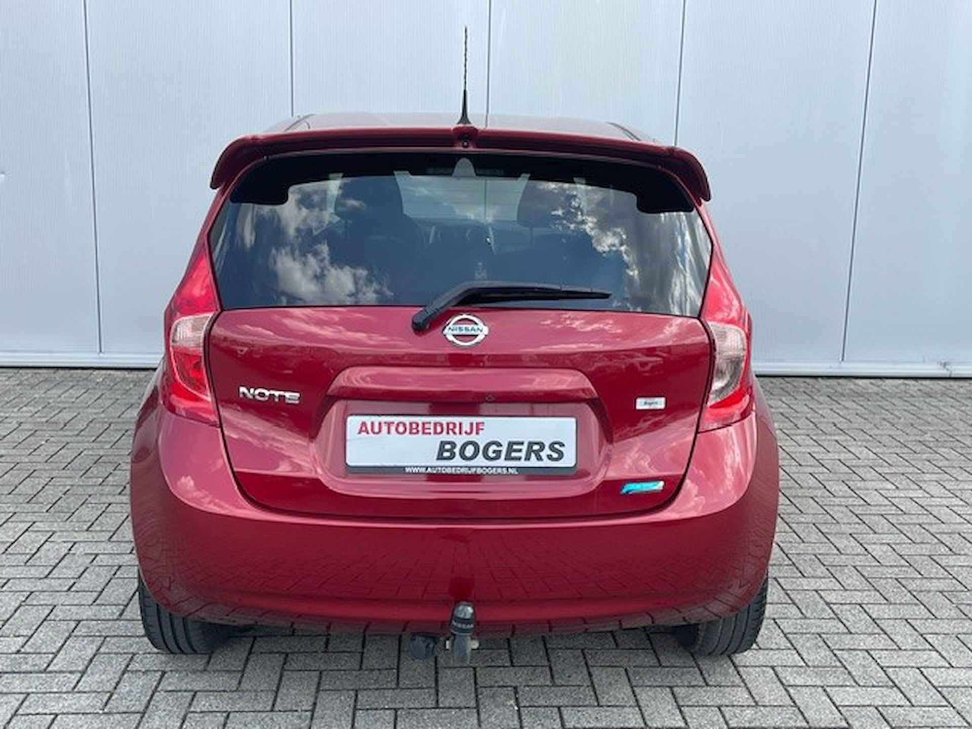 Nissan Note 1.2 Connect Edition Navigatie, Climate Control, Cruise Control, 15"Lm. Trekhaak, Family Pack - 20/22