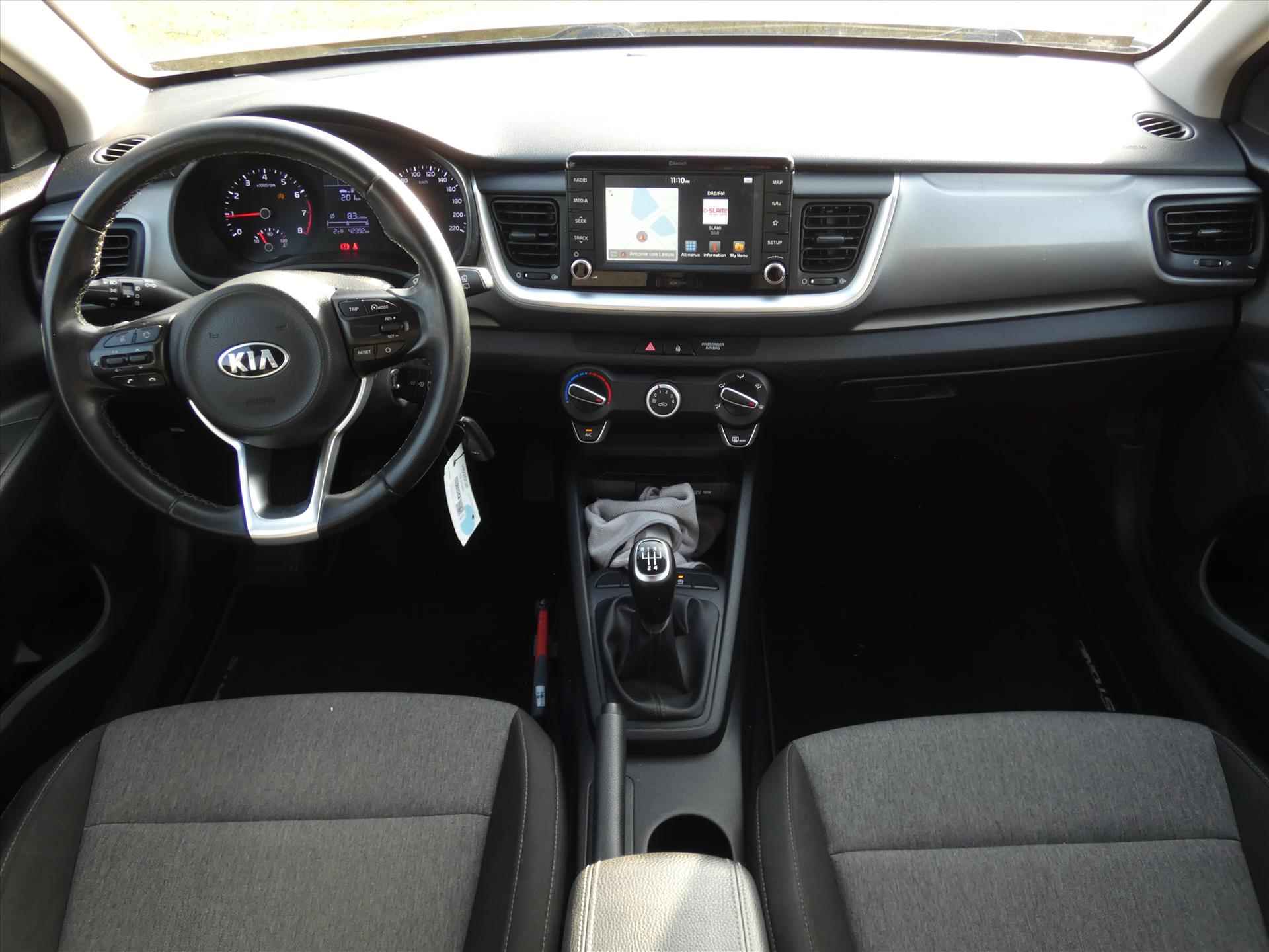 KIA Stonic 1.0 T-GDi 100pk DynamicLine | Two-Tone | Carplay | - 3/36