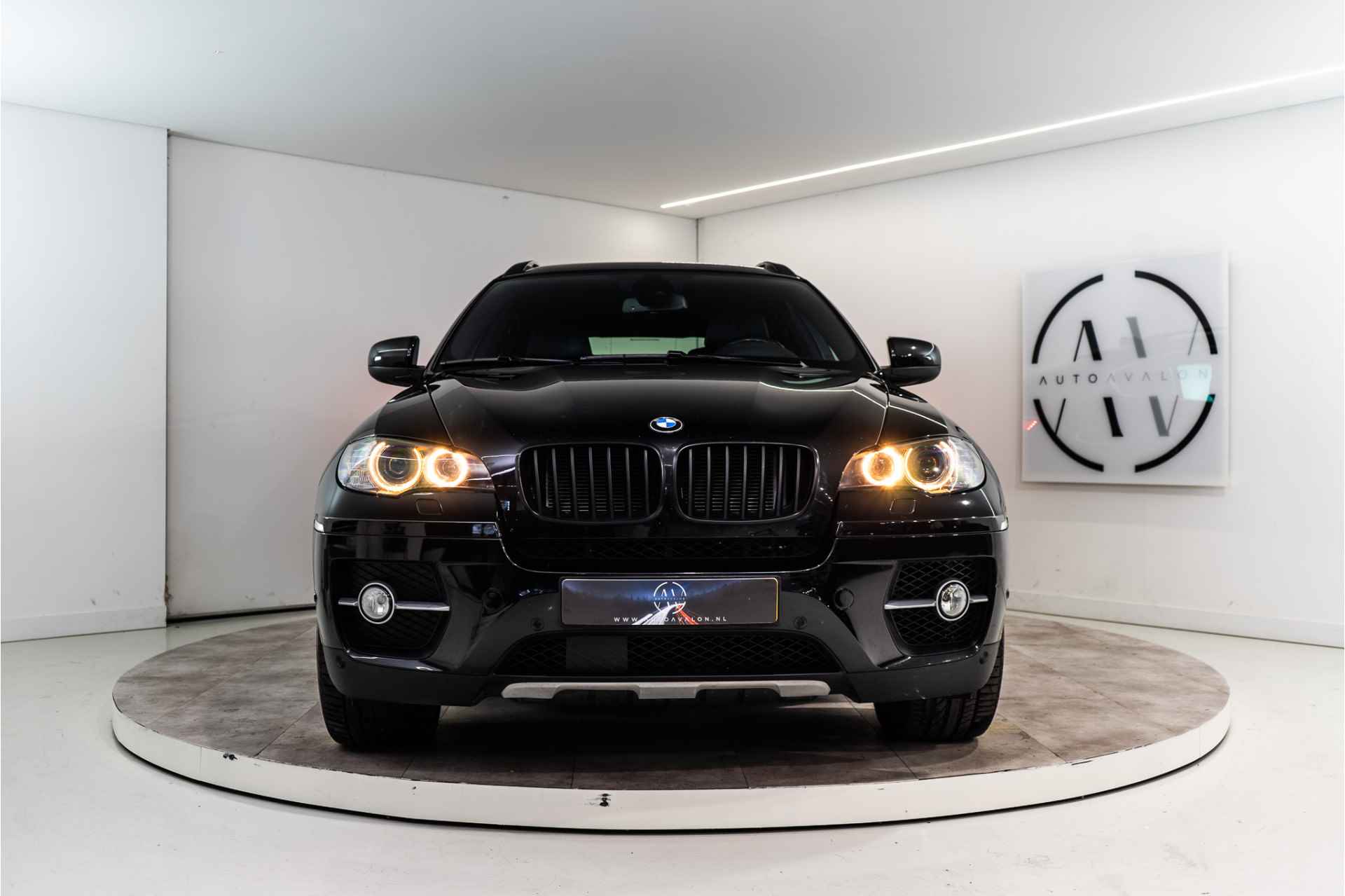 BMW X6 xDrive40d High Executive 306PK | NL AUTO+NAP | Leder | HUD | Memory | Facelift - 8/49