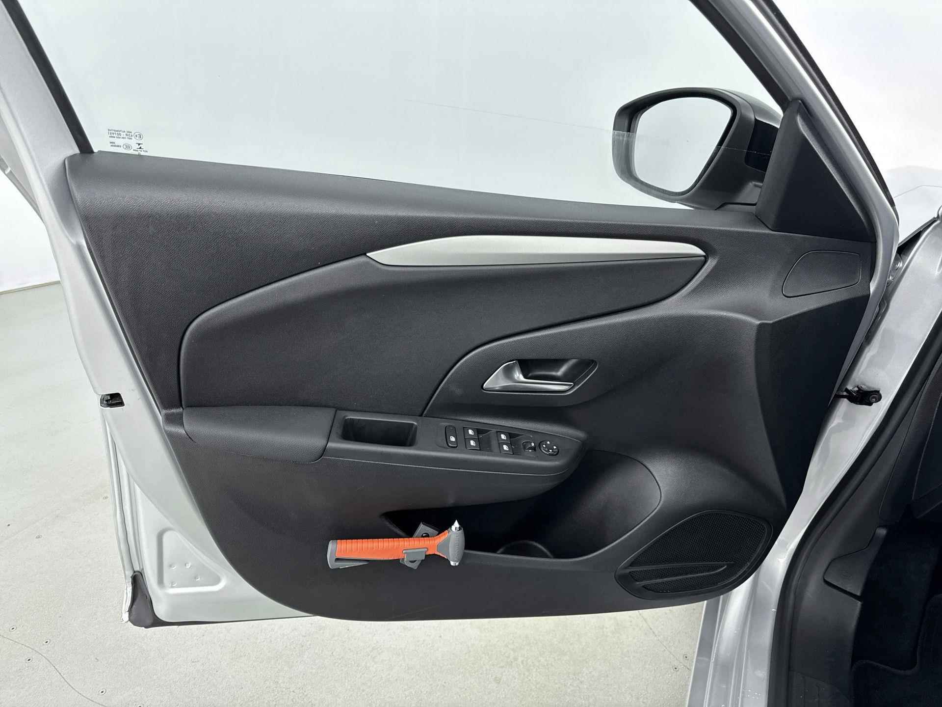 Opel Corsa 1.2 100 pk Edition | Navigatie | Parkeersensoren | Stuurverwarming - 16/33