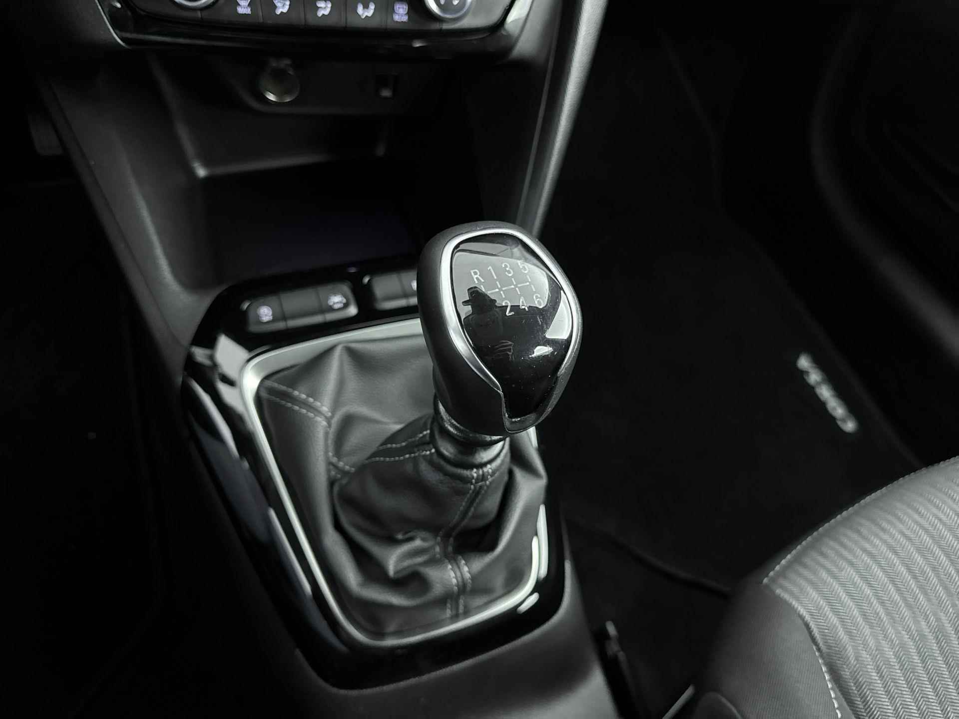 Opel Corsa 1.2 100 pk Edition | Navigatie | Parkeersensoren | Stuurverwarming - 20/33
