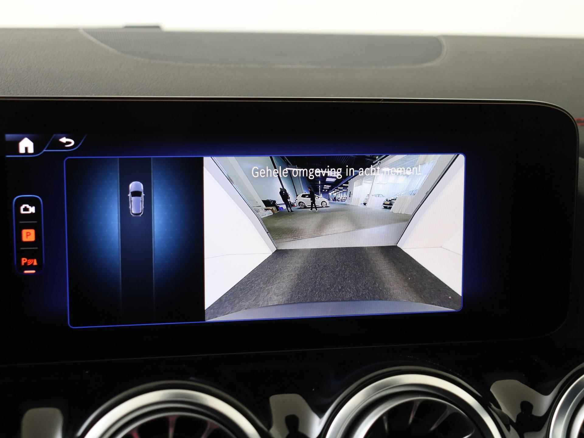 Mercedes-Benz EQA 250+ AMG Line 71 kWh Nightpakket - Panoramadak - Carplay - Achteruitrijcamera - Stoelverwarming - 19/35