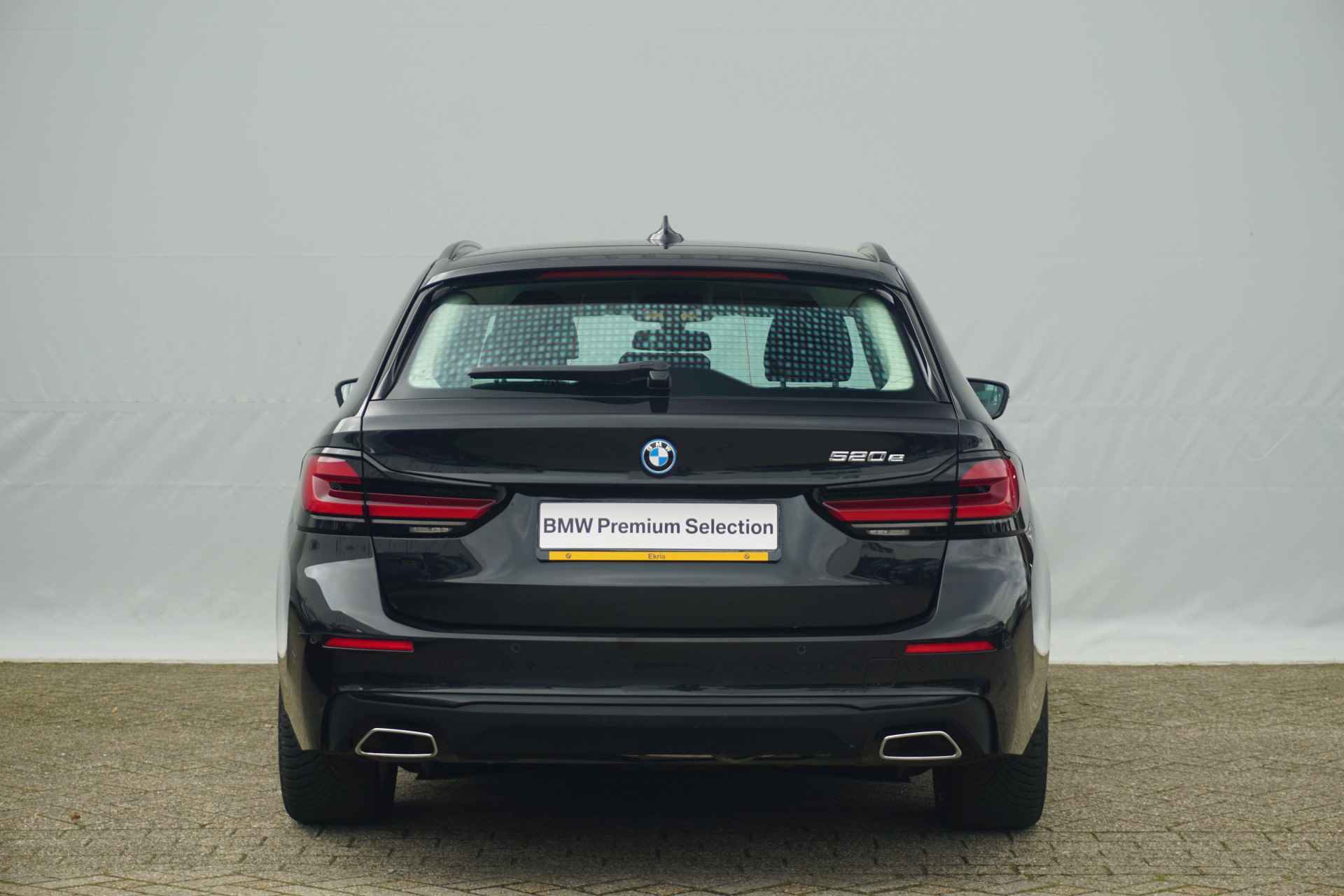 BMW 5 Serie Touring 520e High Executive Comfortstoelen / Laserlight / Elektrische trekhaak - 4/24