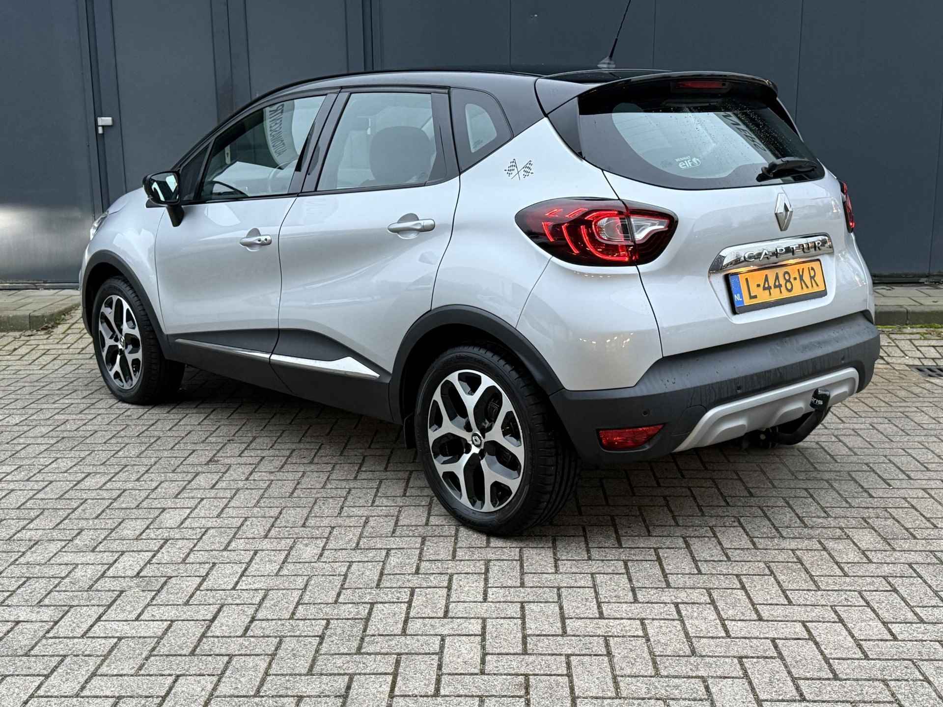 Renault Captur 0.9 TCe Limited / Navigatie / Trekhaak / Cruise Control / Camera / Bluetooth / PDC Voor&Achter / Stoelverwarming - 16/39