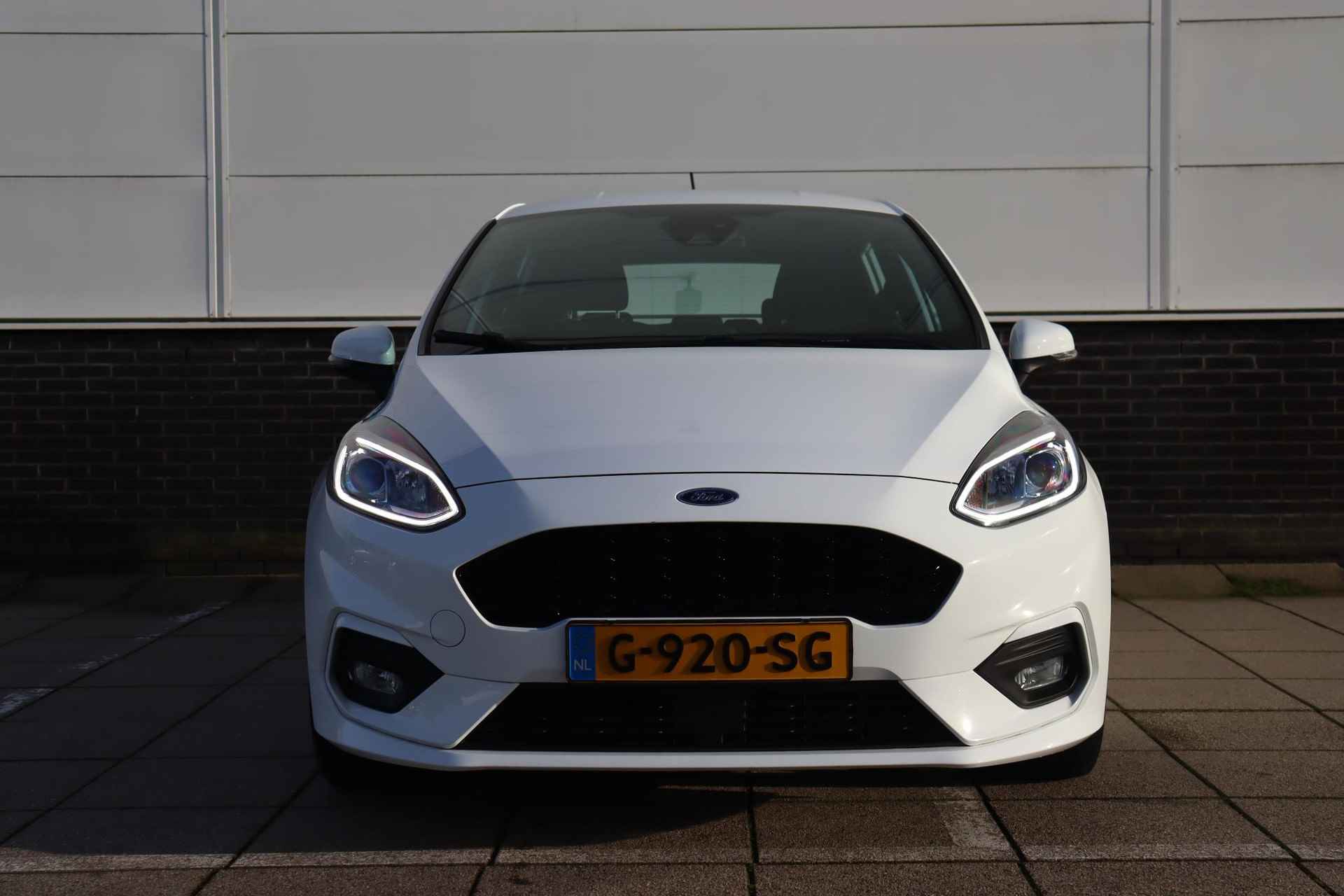 Ford Fiesta 1.0 EcoBoost ST-Line Navigatie Airco LED Koplampen BTW - 2/40