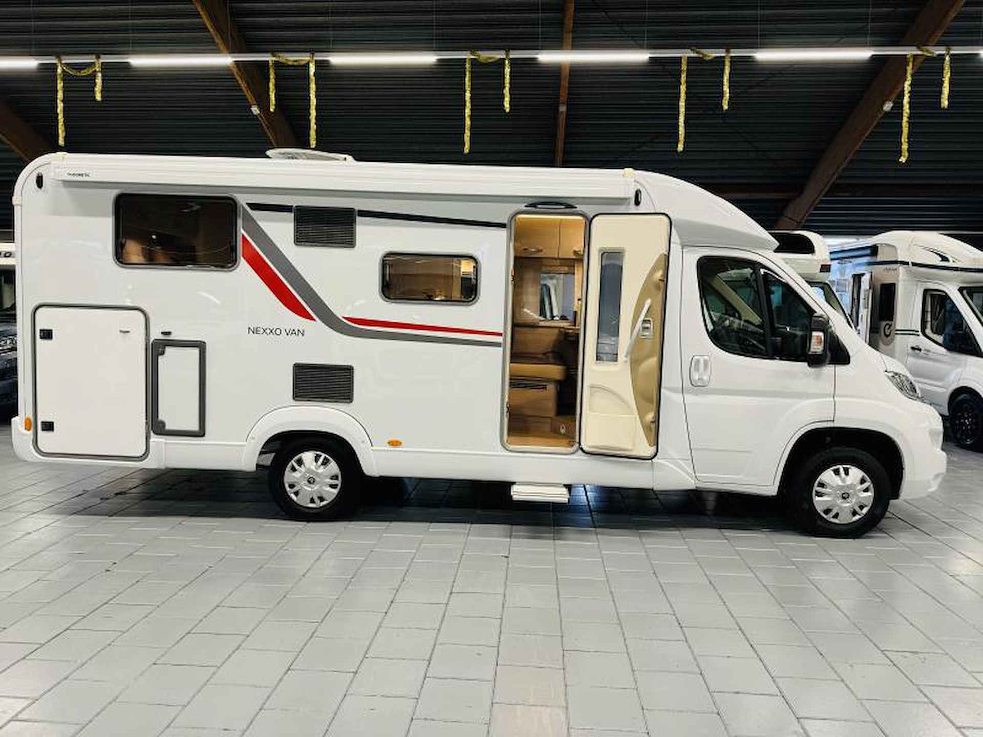 Bürstner Nexxo Van T 690 EINDEJAARSSHOW KORTING - 5/25