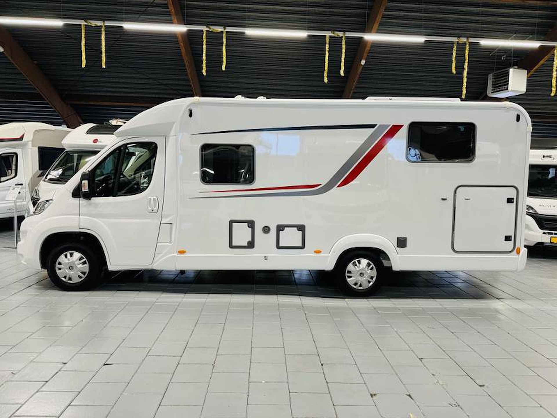 Bürstner Nexxo Van T 690 EINDEJAARSSHOW KORTING - 8/25