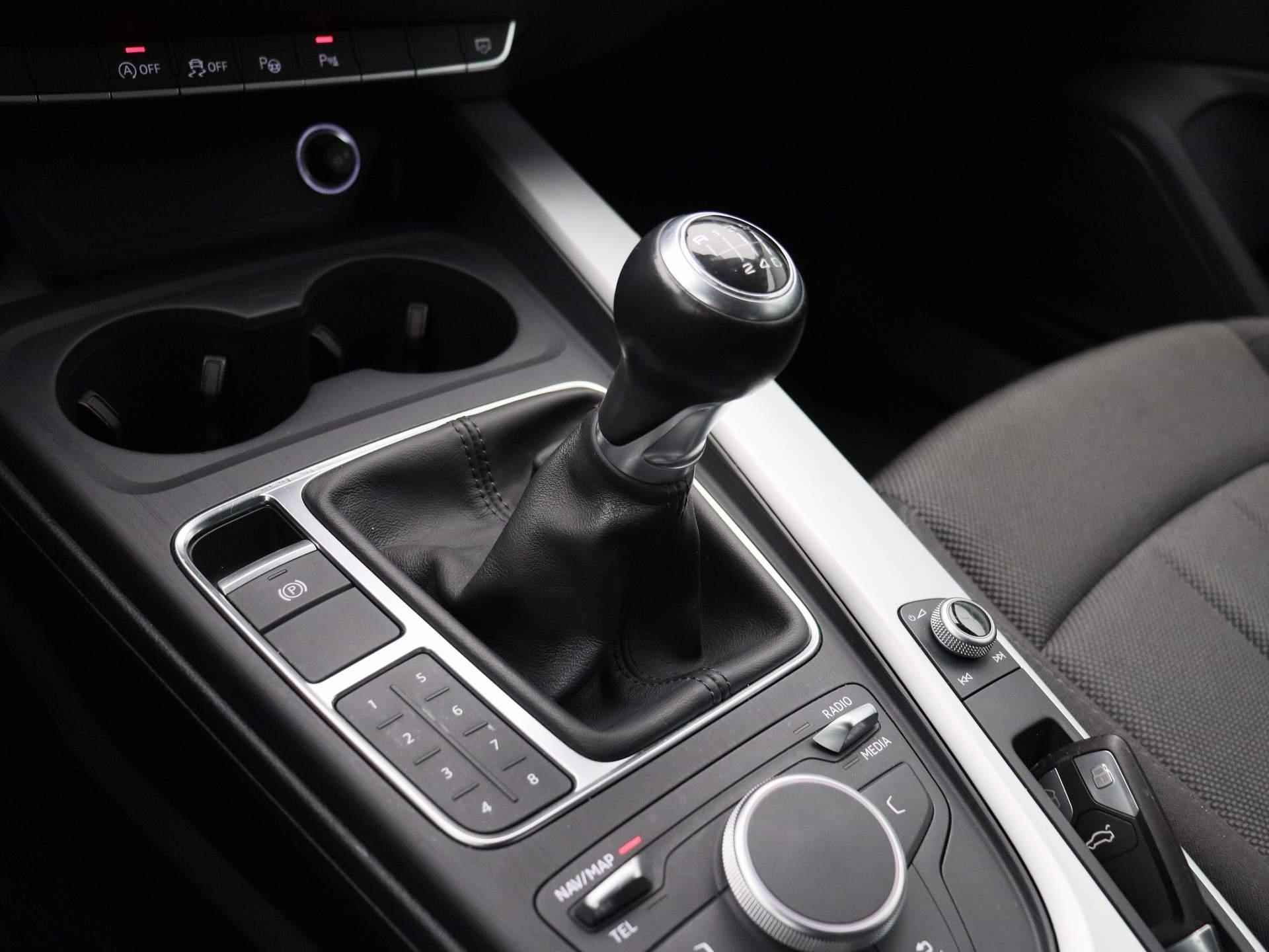 Audi A4 Avant 2.0 TDI ultra | NAVIGATIE | ACHTERUITRIJCAMERA | CRUISE CONTROL | CLIMATE CONTROL | - 22/38
