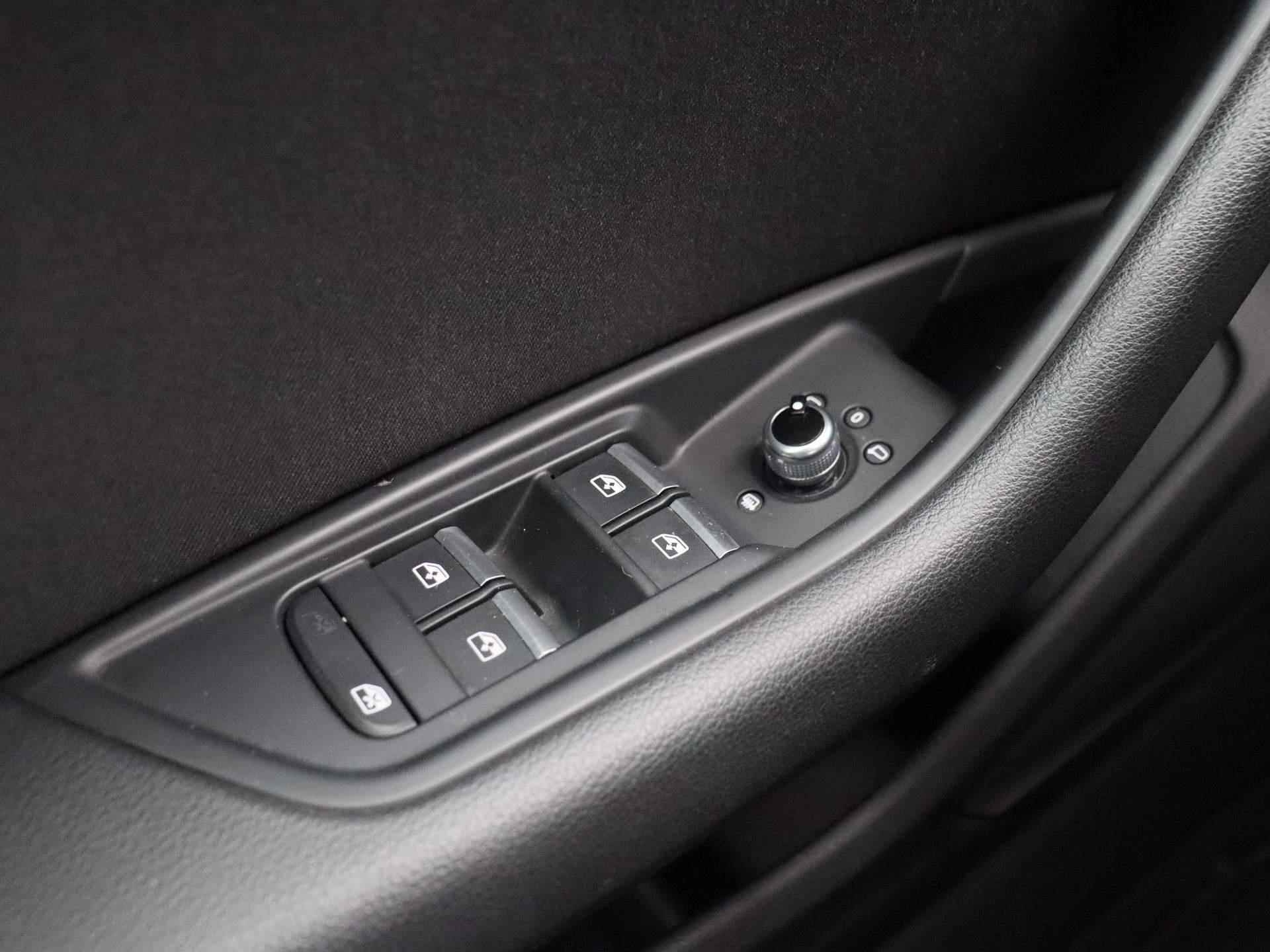 Audi A4 Avant 2.0 TDI ultra | NAVIGATIE | ACHTERUITRIJCAMERA | CRUISE CONTROL | CLIMATE CONTROL | - 29/38
