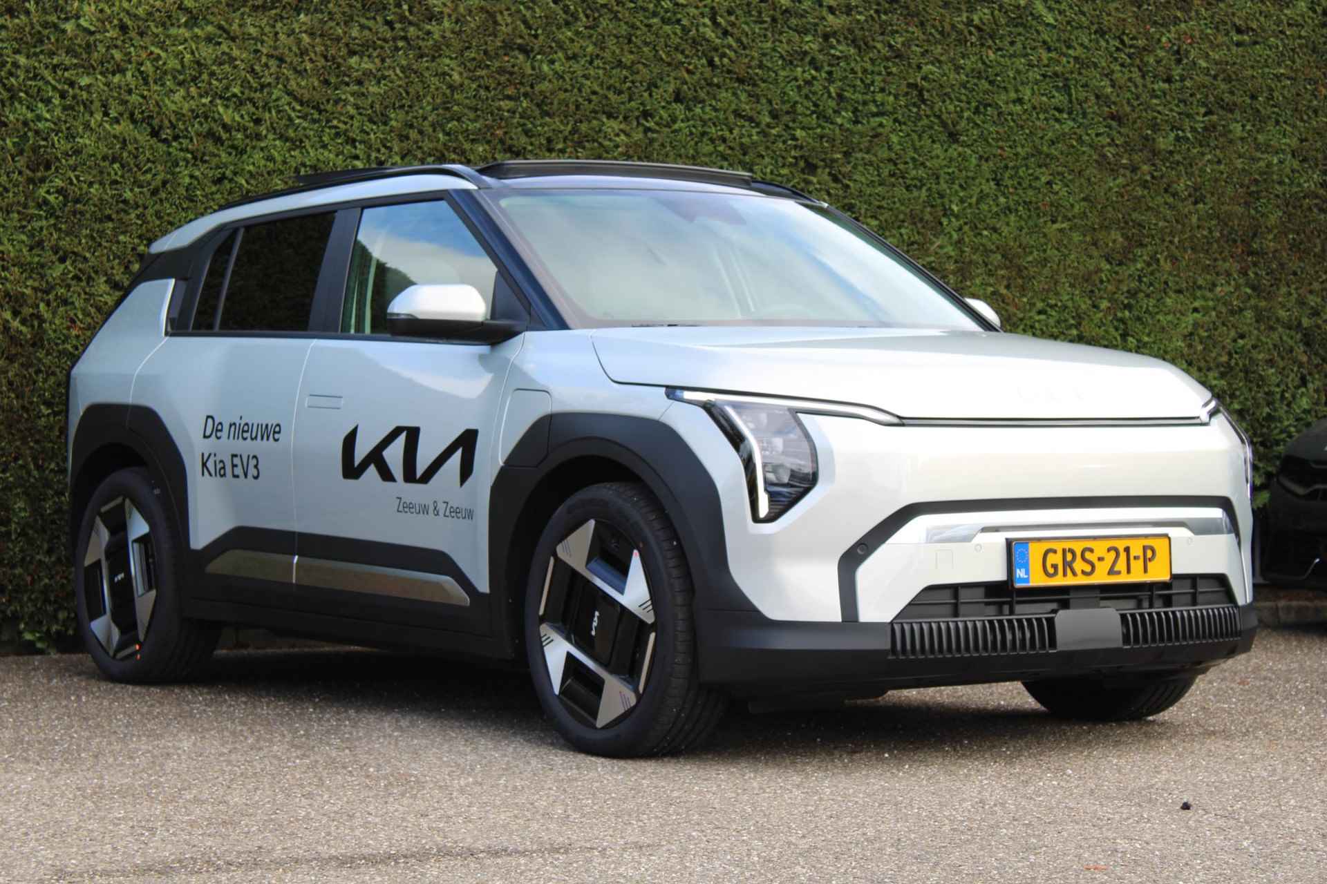 Kia EV3 Plus Advanced 81.4 kWh | NU NIEUW TE BESTELLEN | SUBSIDIE VERREKEND - 7/30