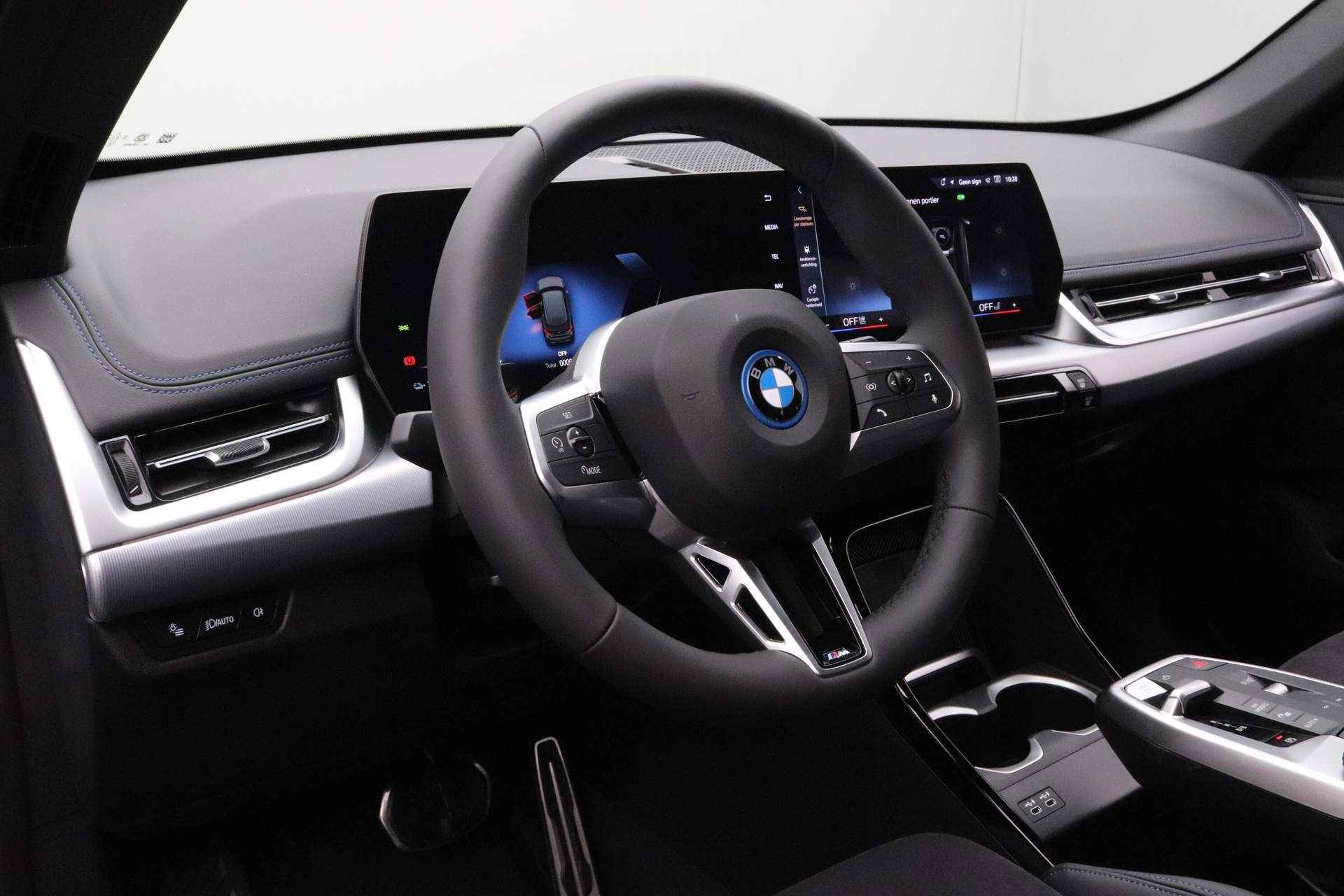 BMW iX1 xDrive30 67 kWh - 10/25