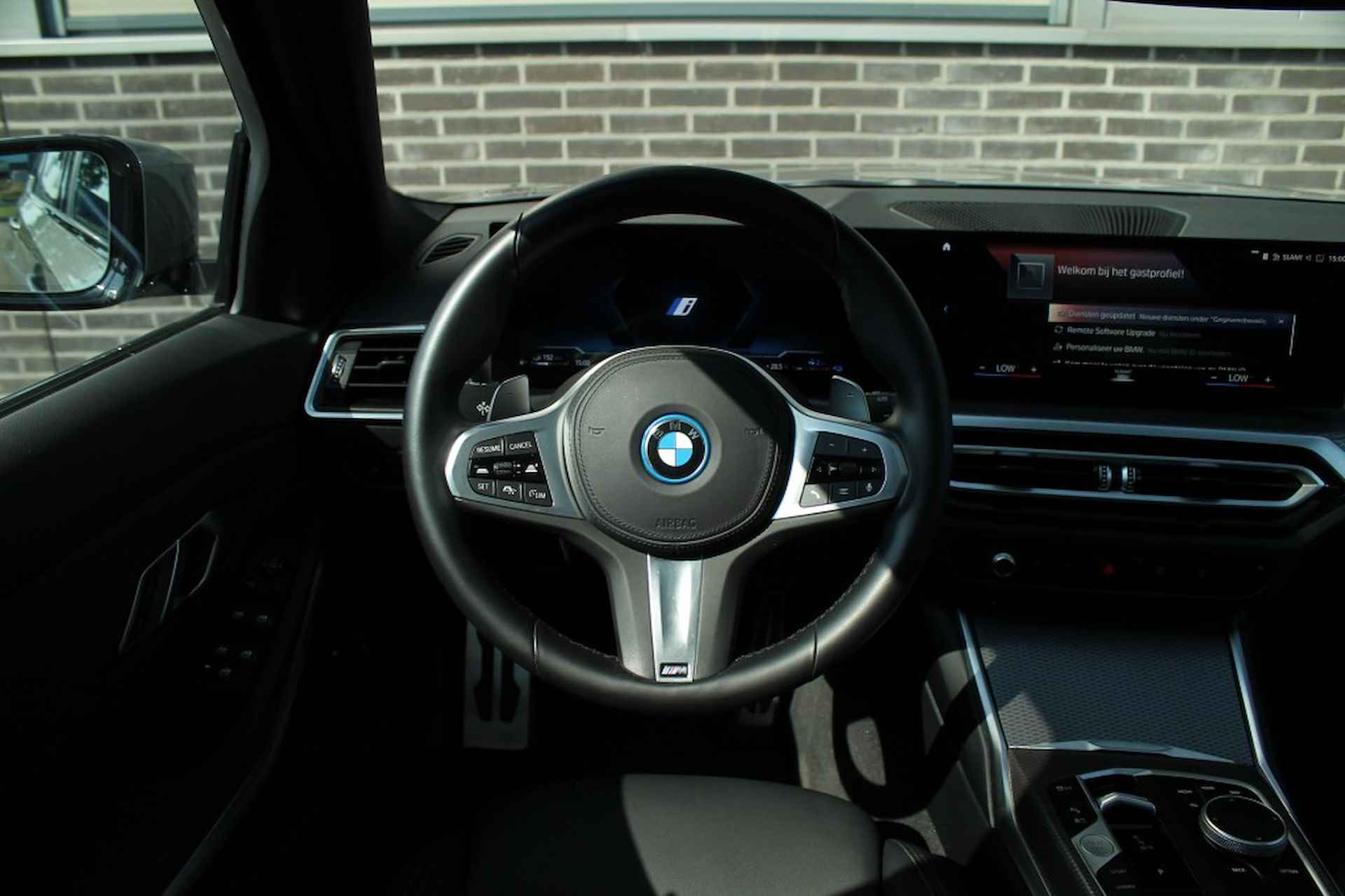 BMW 3-serie 320e Touring - M Sport - Stoelverw. - Apple CarPlay - Leder - 27/58