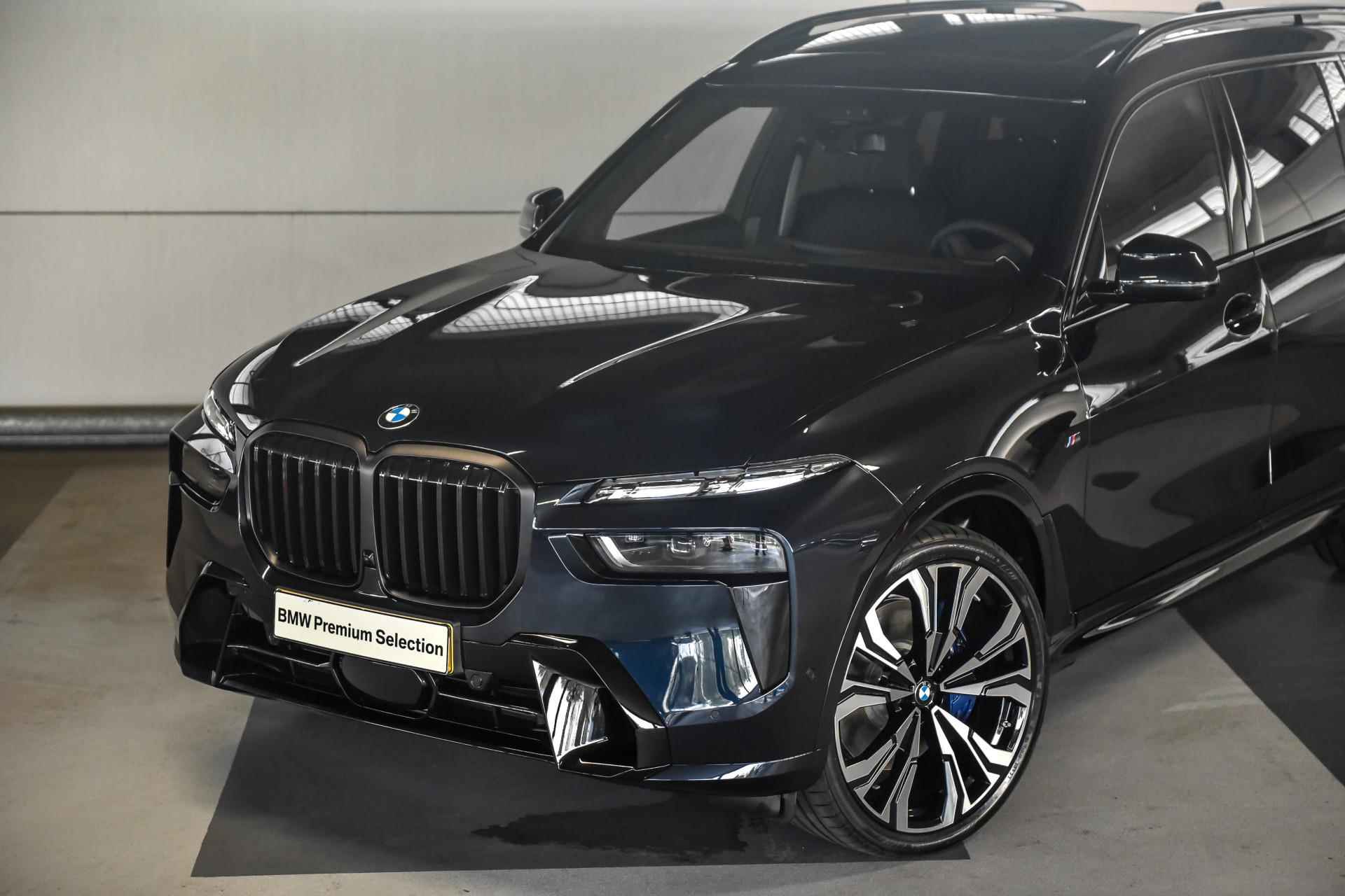 BMW X7 xDrive40i | M Sportpakket | Glazen panoramadak Sky Lounge | Comfortstoelen voor - 25/27