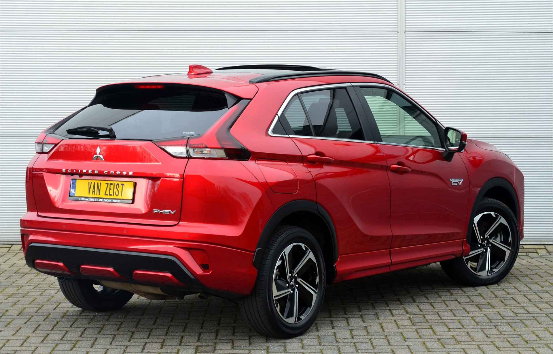 Mitsubishi Eclipse Cross PHEV 2.4 INSTYLE 4WD | PLUG IN HYBRID | PANORAMA DAK | LEER | TREKHAAK 1500KG | FABRIEKSGARANTIE TOT 24-03-2031* | ALL IN RIJKLAAPRIJS - 3/48