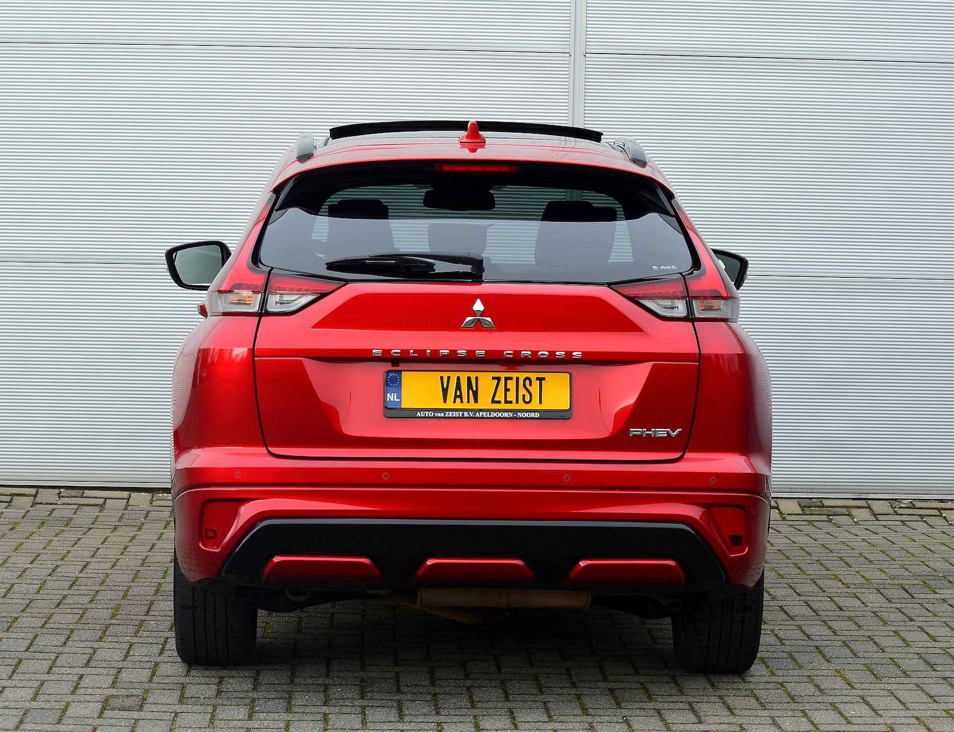 Mitsubishi Eclipse Cross PHEV 2.4 INSTYLE 4WD | PLUG IN HYBRID | PANORAMA DAK | LEER | TREKHAAK 1500KG | FABRIEKSGARANTIE TOT 24-03-2031* | ALL IN RIJKLAAPRIJS - 10/48