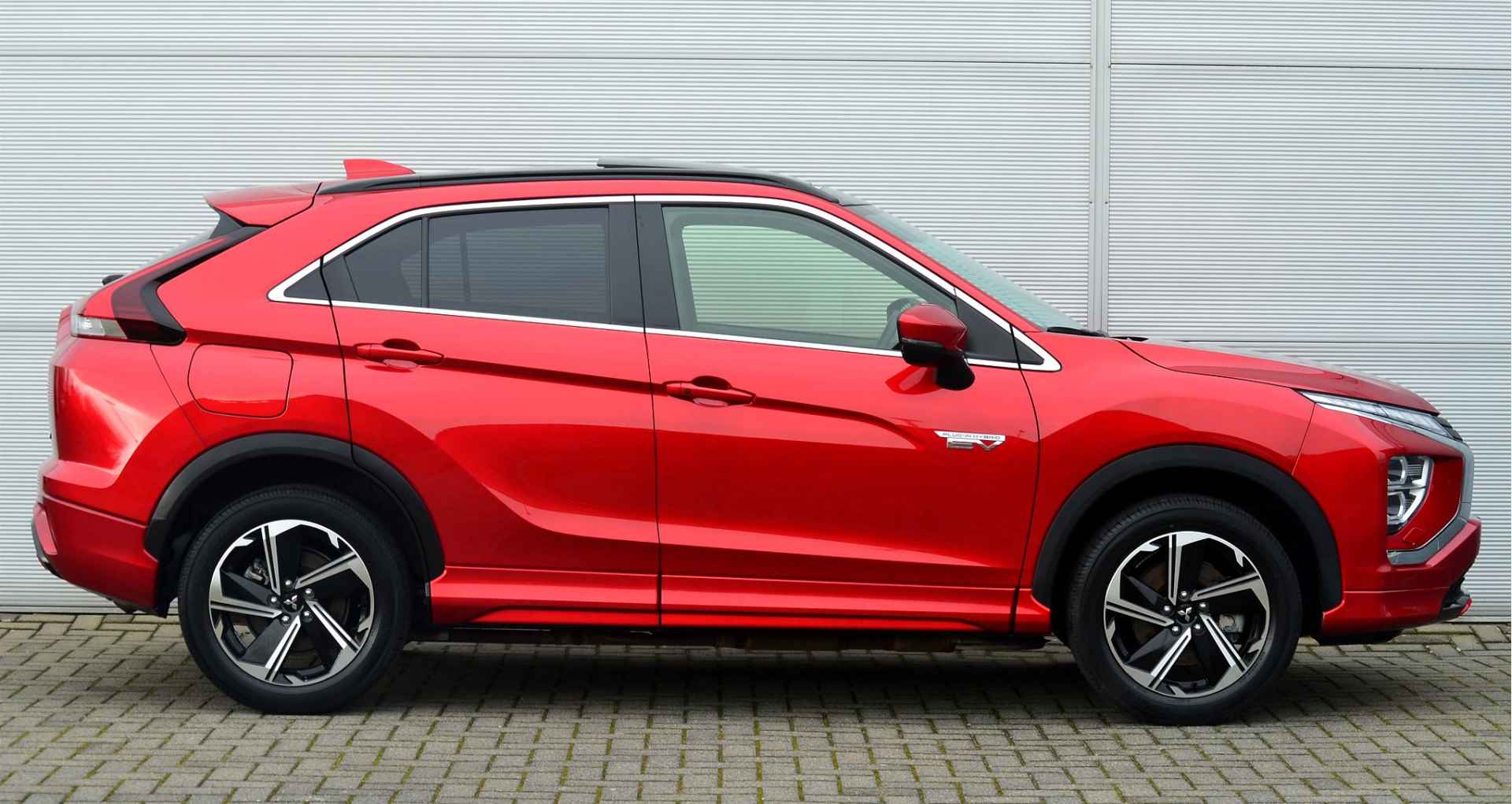 Mitsubishi Eclipse Cross PHEV 2.4 INSTYLE 4WD | PLUG IN HYBRID | PANORAMA DAK | LEER | TREKHAAK 1500KG | FABRIEKSGARANTIE TOT 24-03-2031* | ALL IN RIJKLAAPRIJS - 12/48