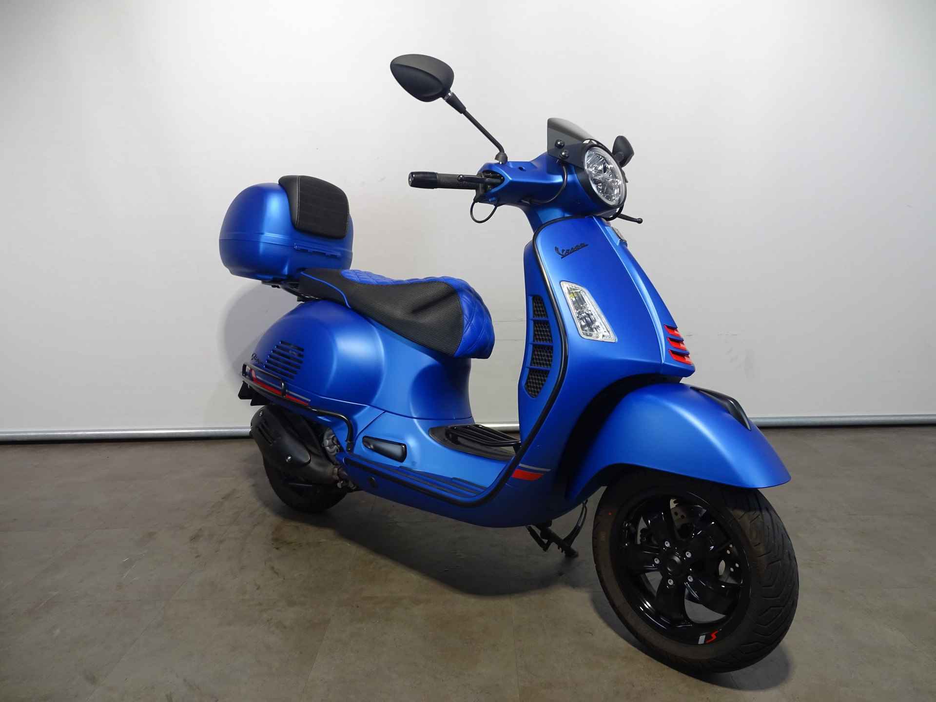 Vespa GTS 300 SUPERSPORT HPE - 6/7