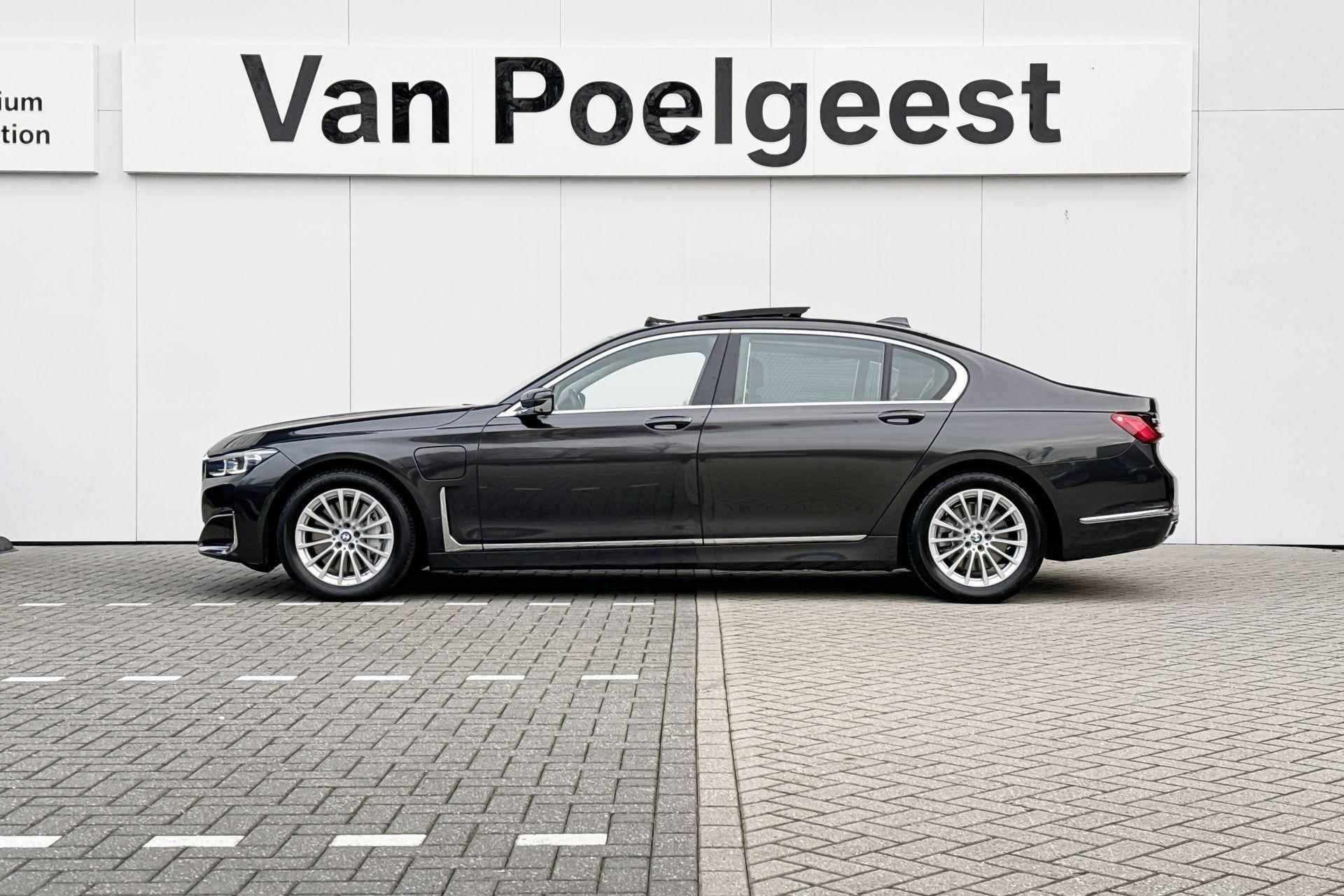 BMW 7 Serie 745Le xDrive High Executive - 2/30