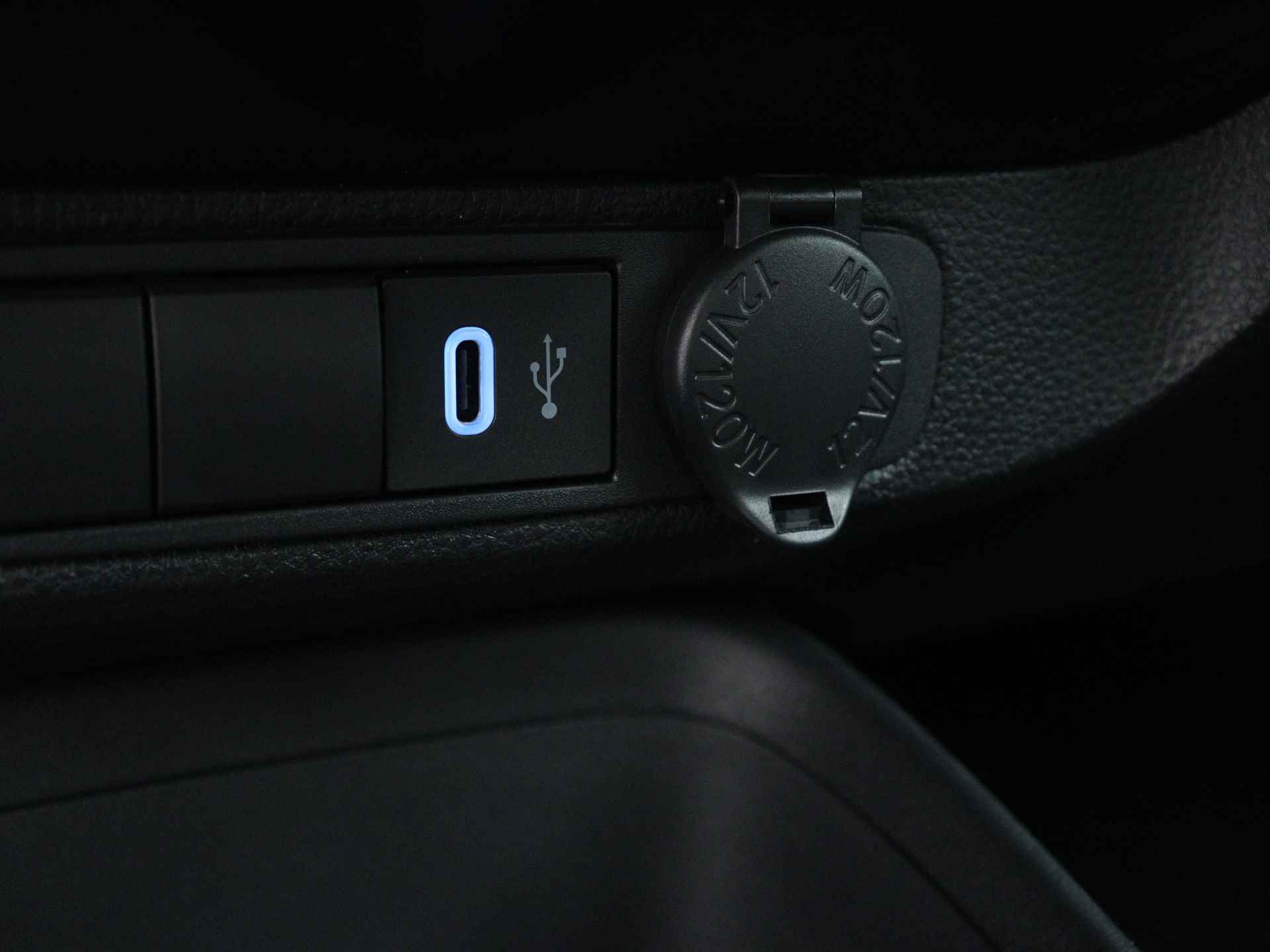 Toyota Aygo X 1.0 VVT-i S-CVT play | Automaat | - 28/32