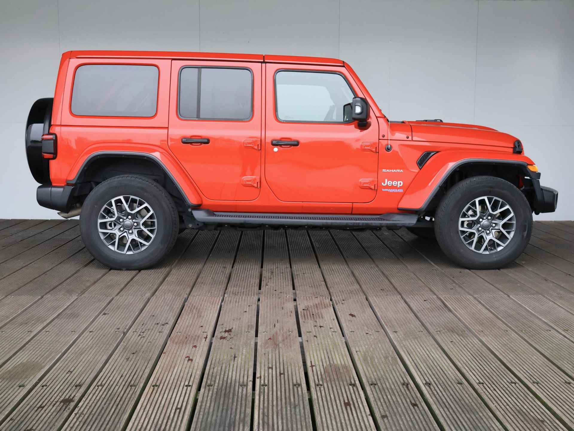 Jeep Wrangler Unlimited 4xe 380 Sahara | Navi | Stoel verwarming | ACC | - 27/33