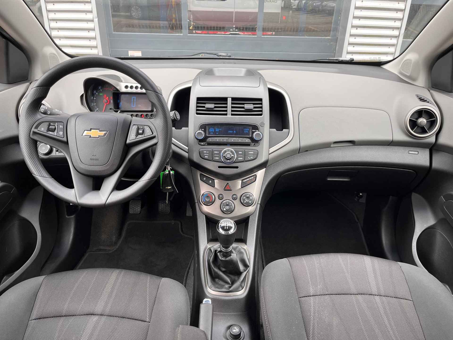 Chevrolet Aveo 1.4 LT Airconditioning | Cruise control | Stuurbediening | Lichtmetalen velgen - 3/21