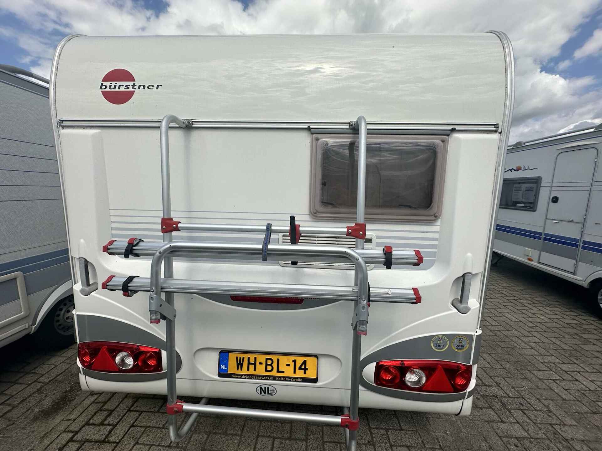 BUERSTNER VENTANA 410 TS DWARSBED + VOORTENT + MOVER - 7/18