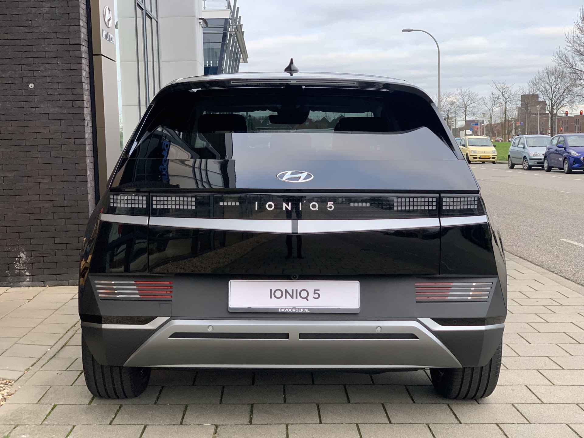 Hyundai IONIQ 5 77 kWh Style Warmtepomp, Vehicle 2 Load, Navigatie en Groot Accu pakket met 507 KM RANGE! Uit voorraad leverbaar! - 15/40