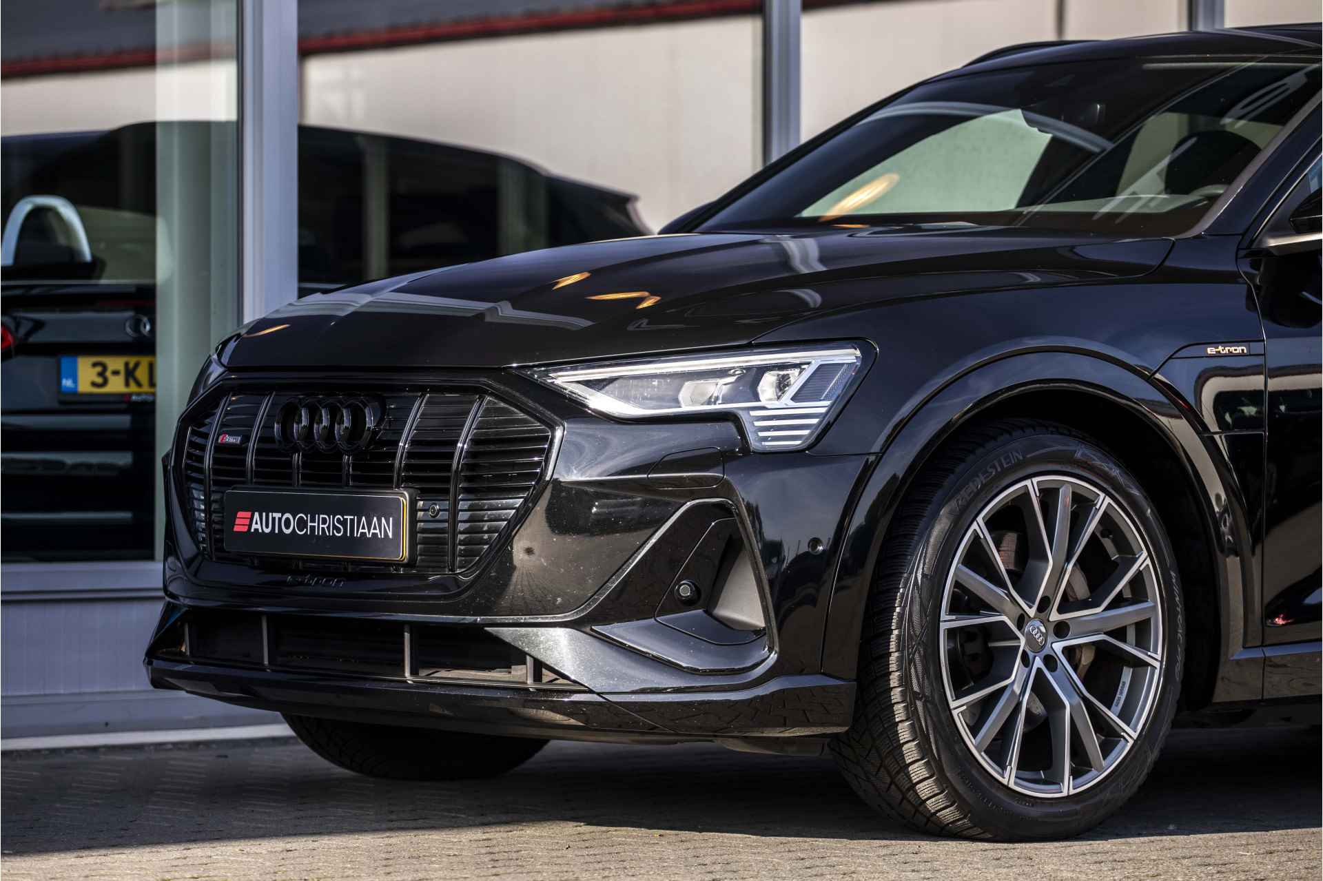 Audi e-tron 50 quattro Launch edition Black | S-Line | Pano | NL Auto | ACC - 16/42