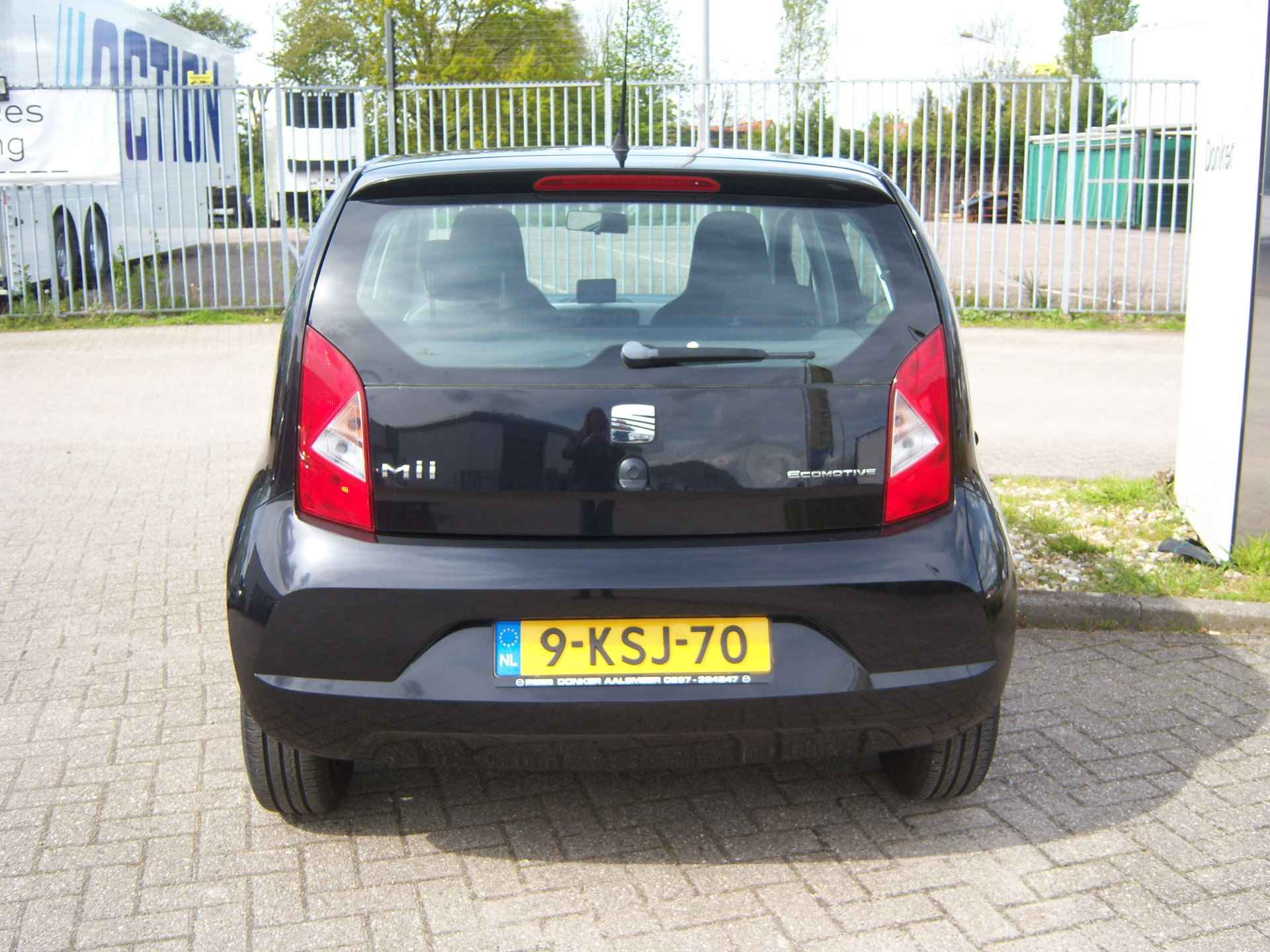 SEAT Mii 1.0 60pk Ecomotive 5D Style Chic - 4/24