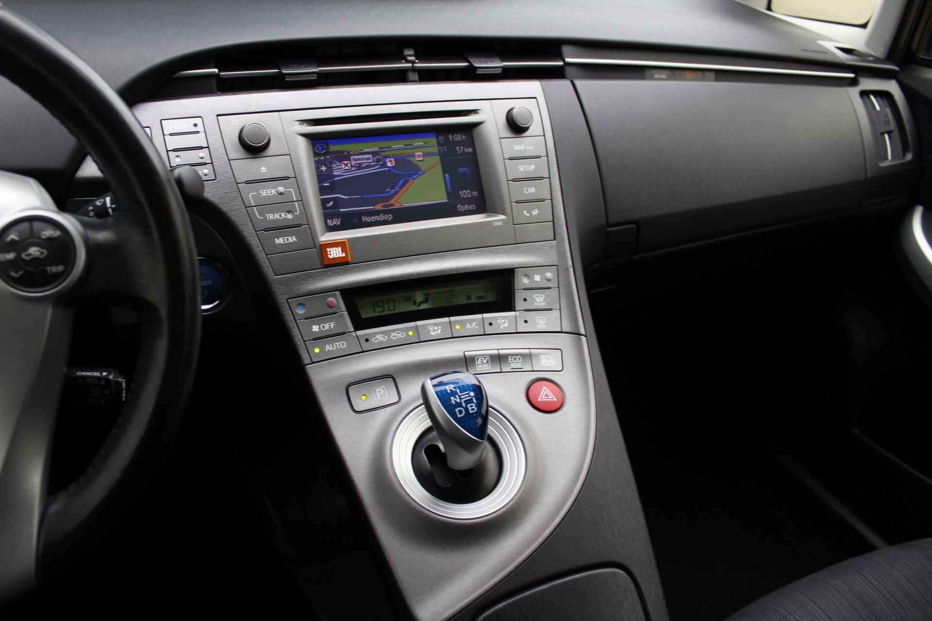 Toyota Prius 1.8 Business | Incl. 1 jaar Garantie | 2e Eigenaar | Navi | Cruise controle | Airco | Achteruitrijcamera | JBL audiosysteem | Keyless start | Half stof/lederen bekleding | 17 Inch LMV | Origineel NL auto | NAP | - 36/48