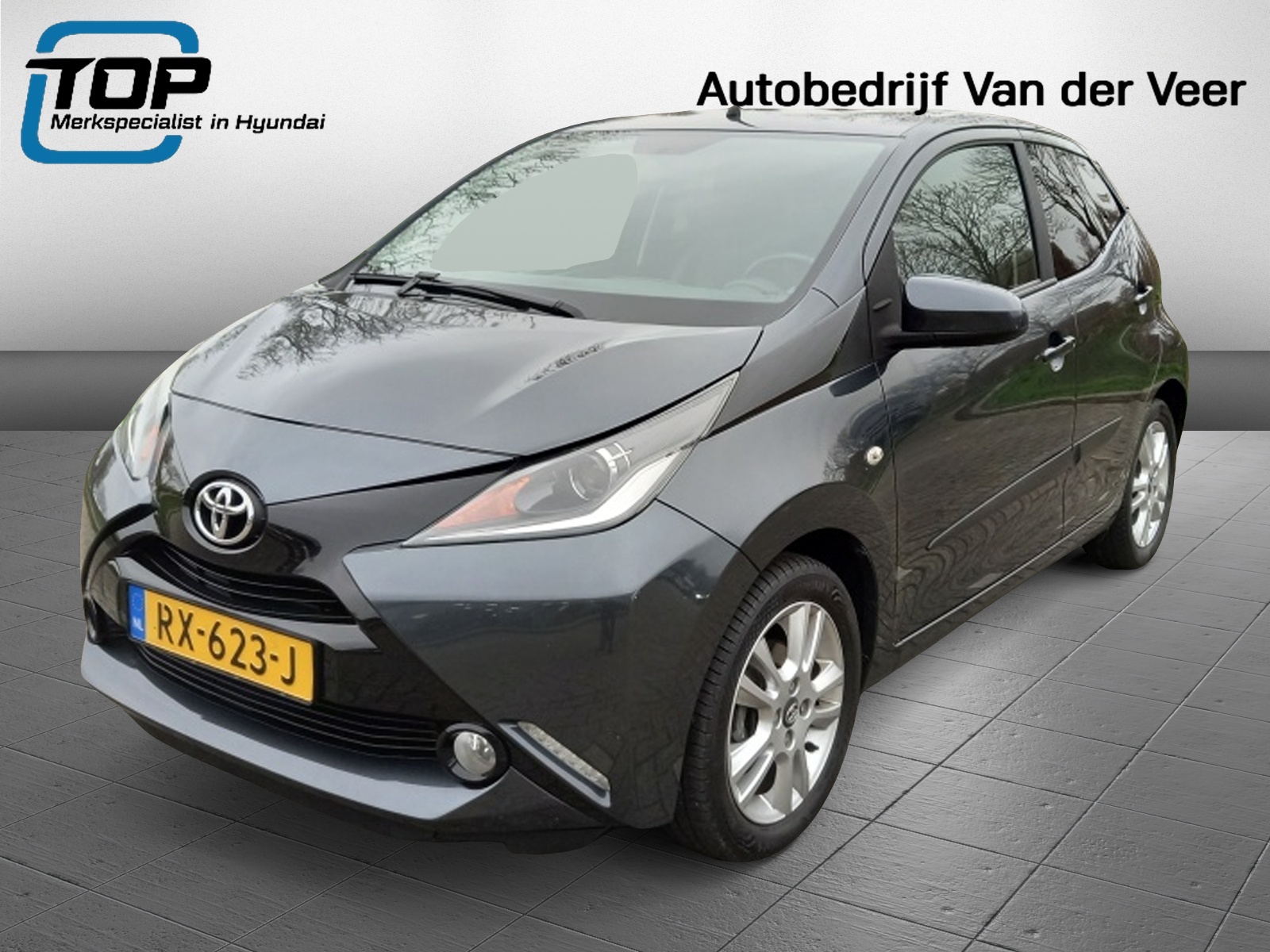 Toyota Aygo 1.0 VVT-i x-joy Automaat