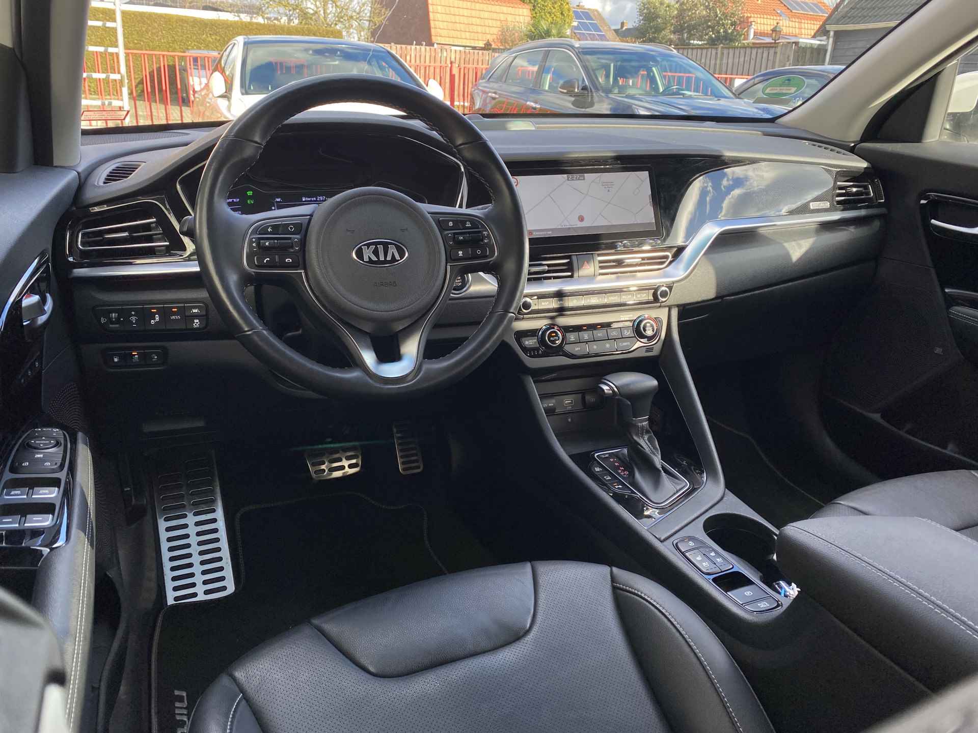 Kia Niro 1.6 GDi PHEV DynamicPlusLine AUT. | 1e eigenaar | dealer onderh. | leder interieur | navigatie | JBL audio | apple carplay - 17/43