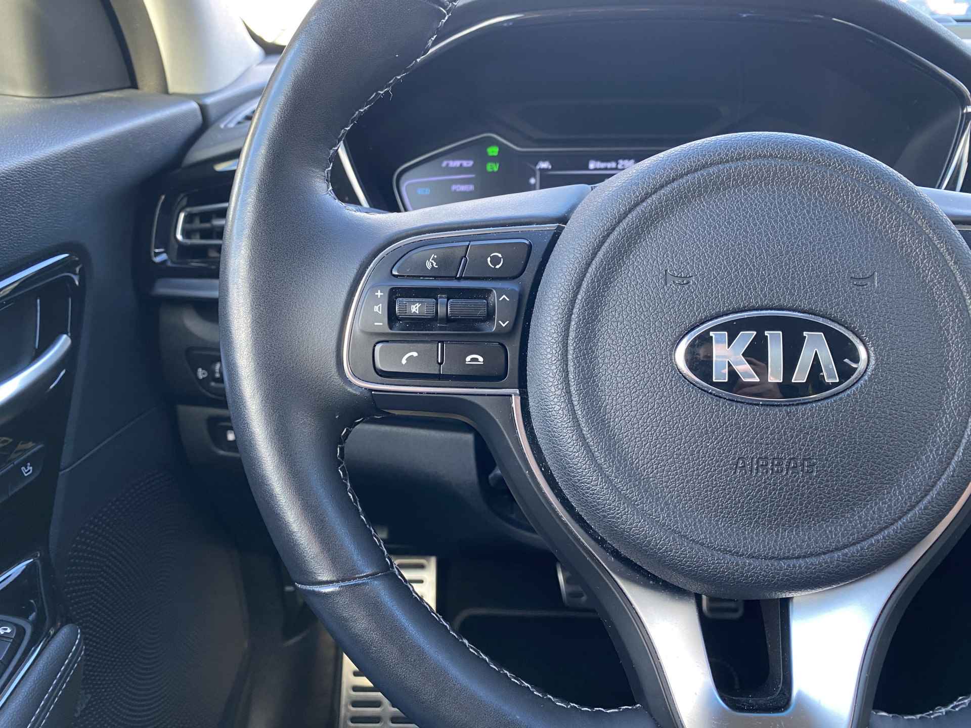 Kia Niro 1.6 GDi PHEV DynamicPlusLine AUT. | 1e eigenaar | dealer onderh. | leder interieur | navigatie | JBL audio | apple carplay - 37/43