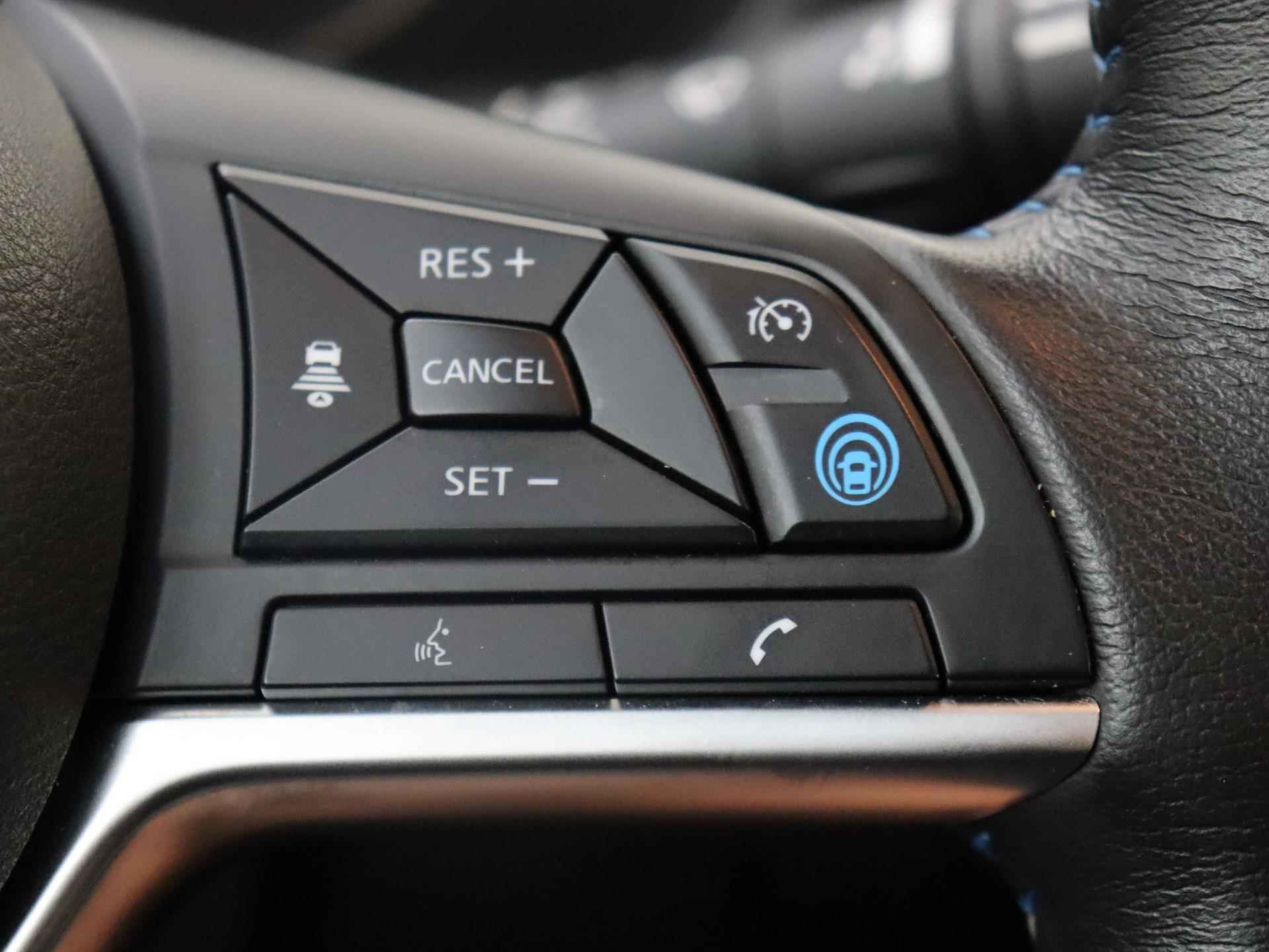 Nissan LEAF Tekna 40 kWh | Subsidie Mogelijk|  Navigatie | Apple Carplay/Android Auto | Stoelverwarming | Lederen bekleding | Climate Control | Cruise Control Adaptief | 360 Camera | 17 inch Velgen | LED Koplampen | Bose Premium Audio | - 15/28