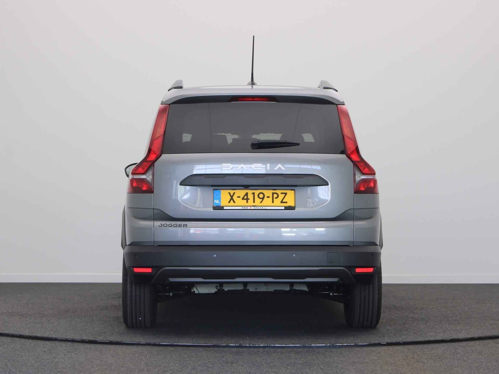 Dacia Jogger TCe 110pk Expression 7p. | Cruise control | Airco | Navigatie | Apple Carplay/ Android Auto  | Achteruitrijcamera | 7-Zitter | - 7/40