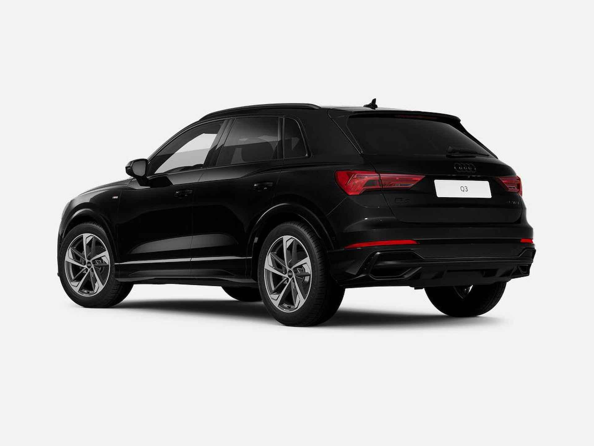 Audi Q3 S edition Competition 35 TFSI 150 PK · Panorama dak · SONOS Premium 3D · Adaptieve cruise control · Bekleding Leder/Alcantara - 2/8