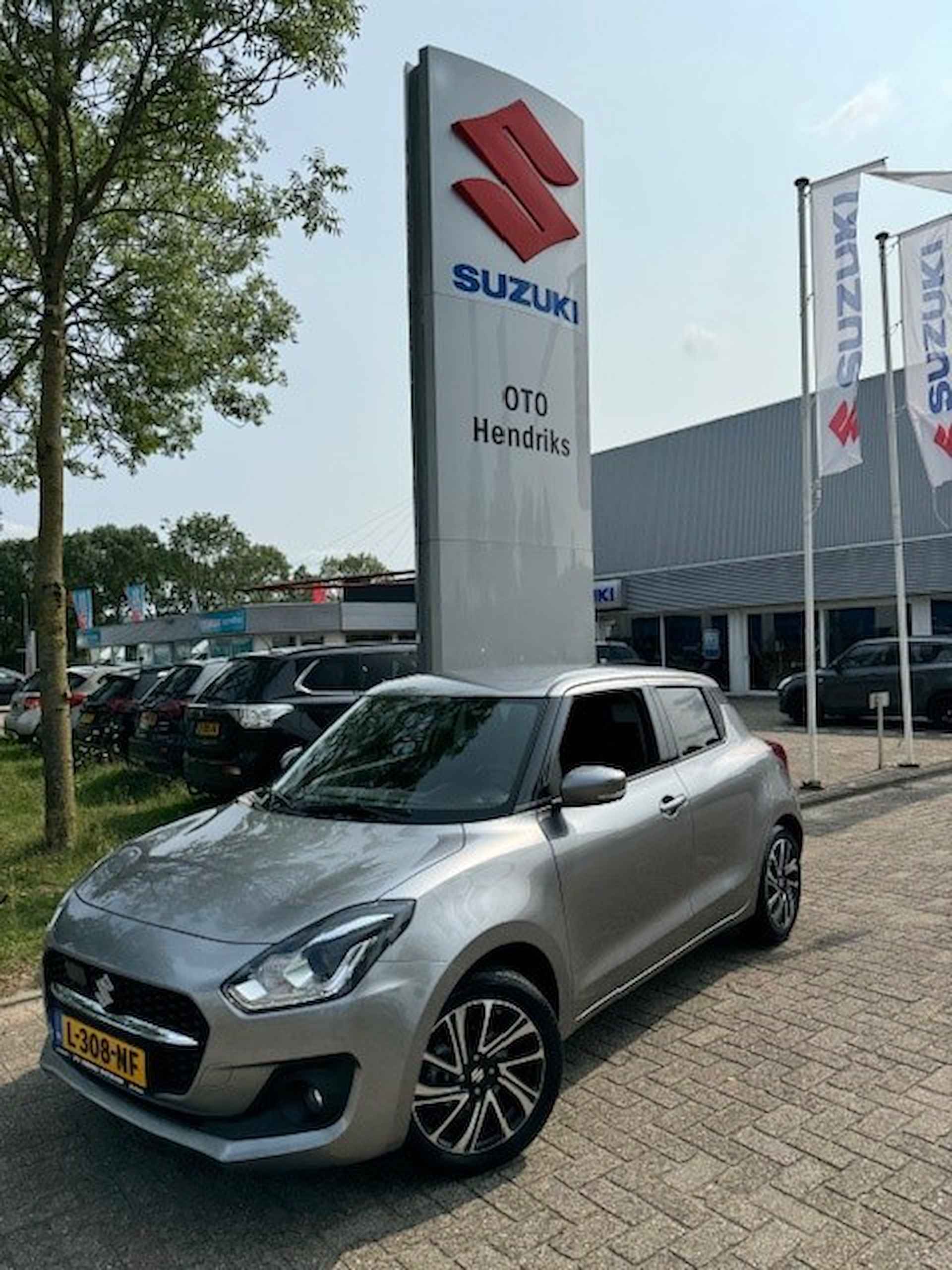 SUZUKI Swift 1.2 DualJet 83pk Smart Hybrid Style - 2/43