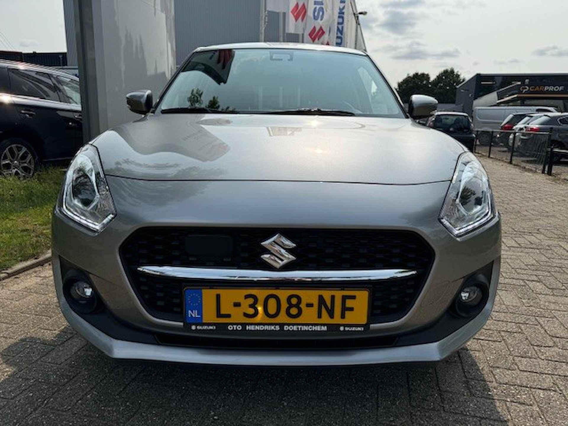 SUZUKI Swift 1.2 DualJet 83pk Smart Hybrid Style - 7/43