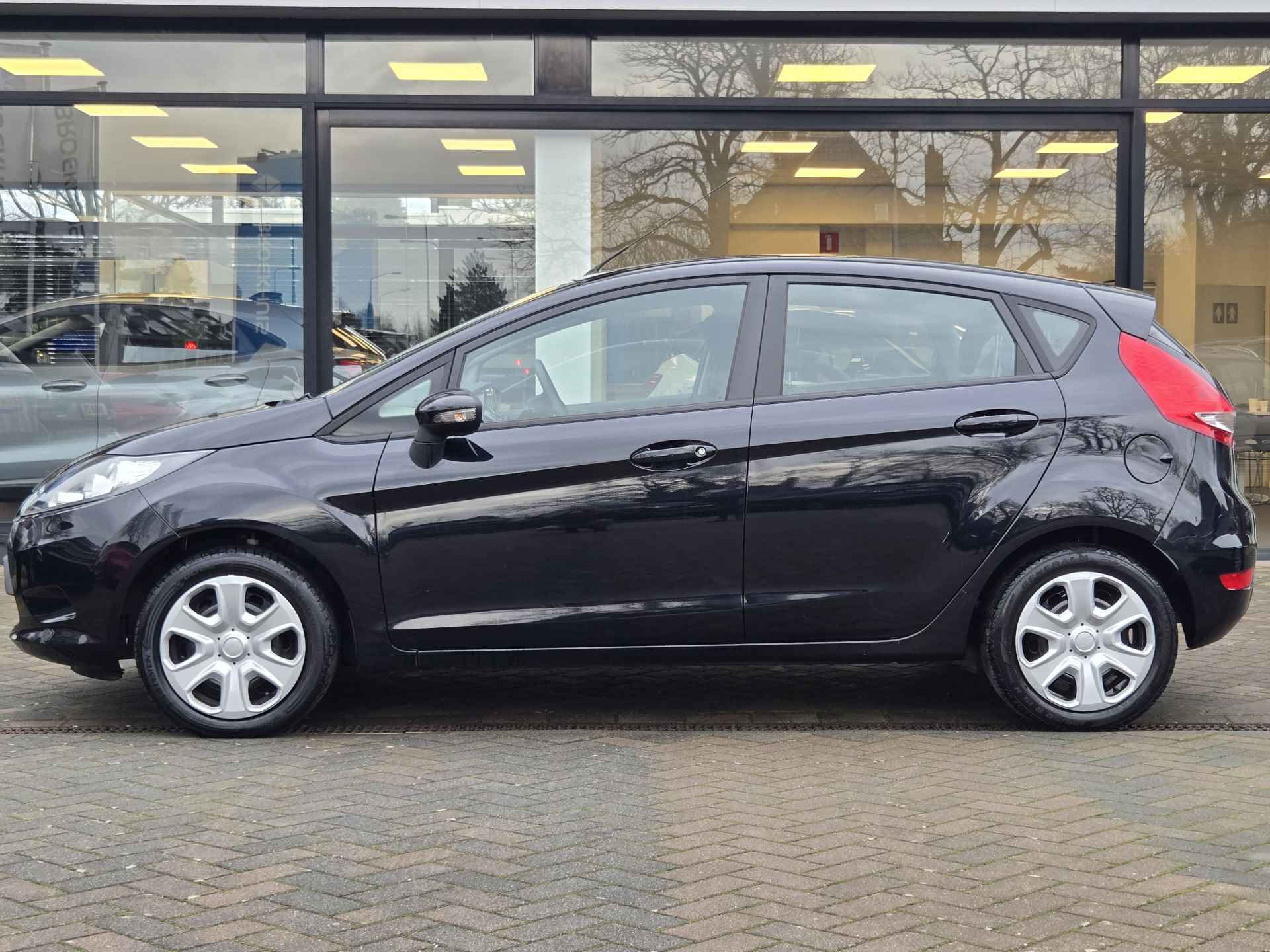 Ford Fiesta 1.25 CHAMPION | AIRCO | ELEKTR RAMEM & SPIEGELS | ORIGINEEL NL! | GOED ONDERHOUDEN - 3/23