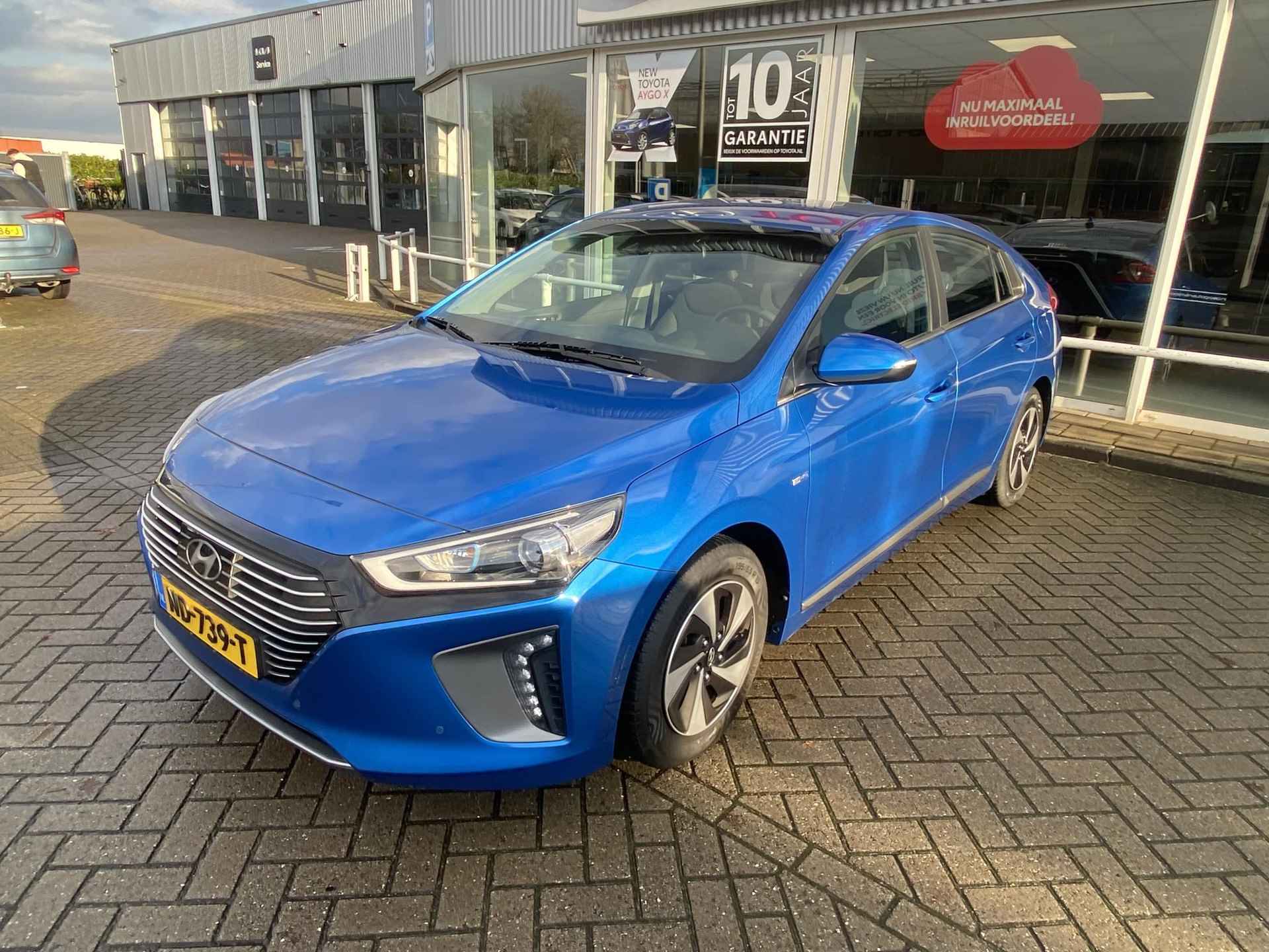 Hyundai IONIQ 1.6 GDi Comfort Hybrid Automaat, Navigatie, Achteruitrijcamera, Adaptive cruise control, Climate control - 17/24