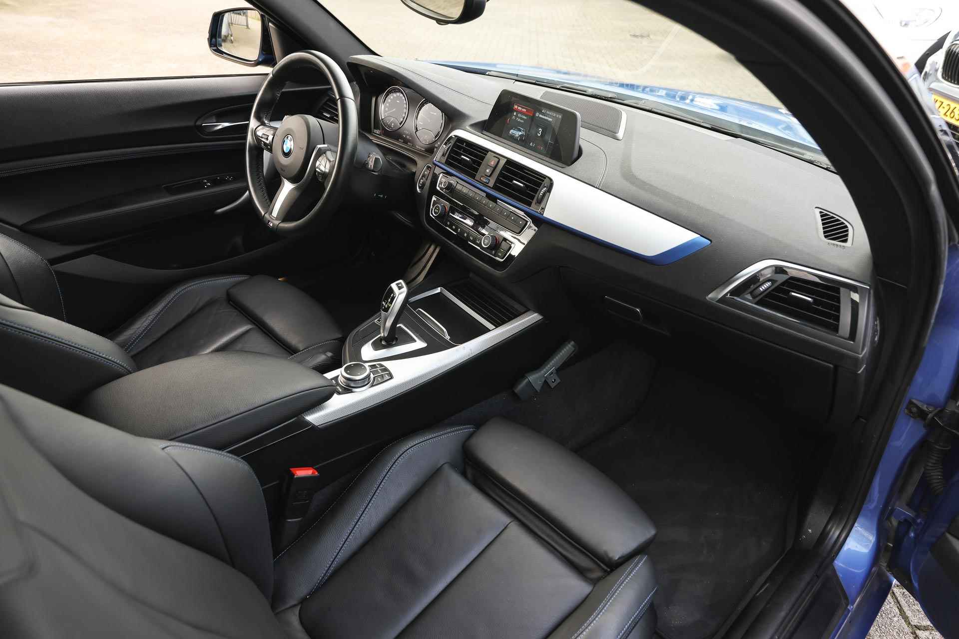 BMW 1-serie 118i Executive M Sport Automaat / Sportstoelen / Active Cruise Control / LED / Comfort Access / M Sportonderstel / Leder - 9/31
