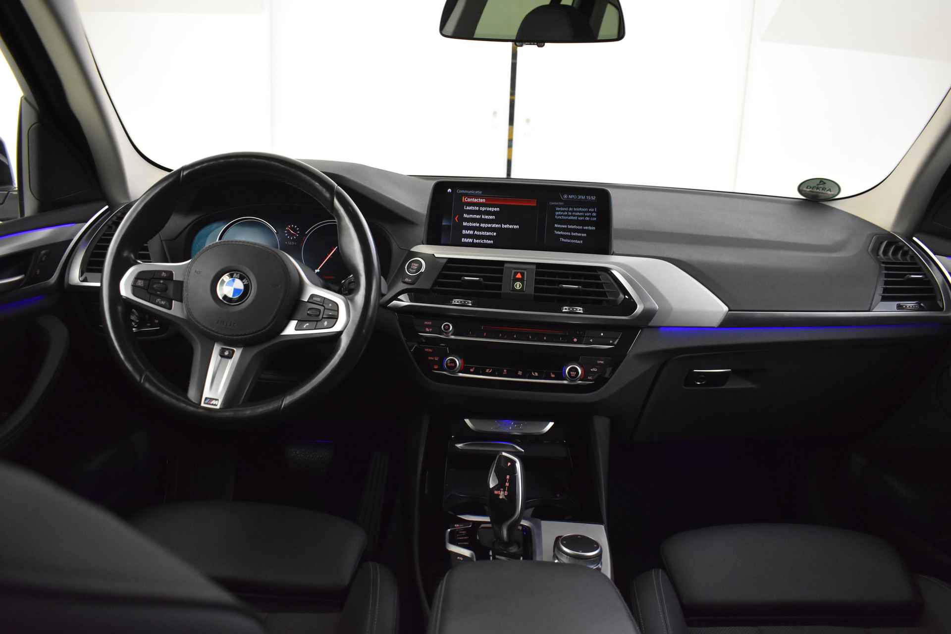 BMW X3 xDrive20i High Executive xLine Automaat / Trekhaak / Sportstoelen / LED / Gesture Control / Navigatie Professional / Stoelverwarming / Extra getint glas achter - 12/35