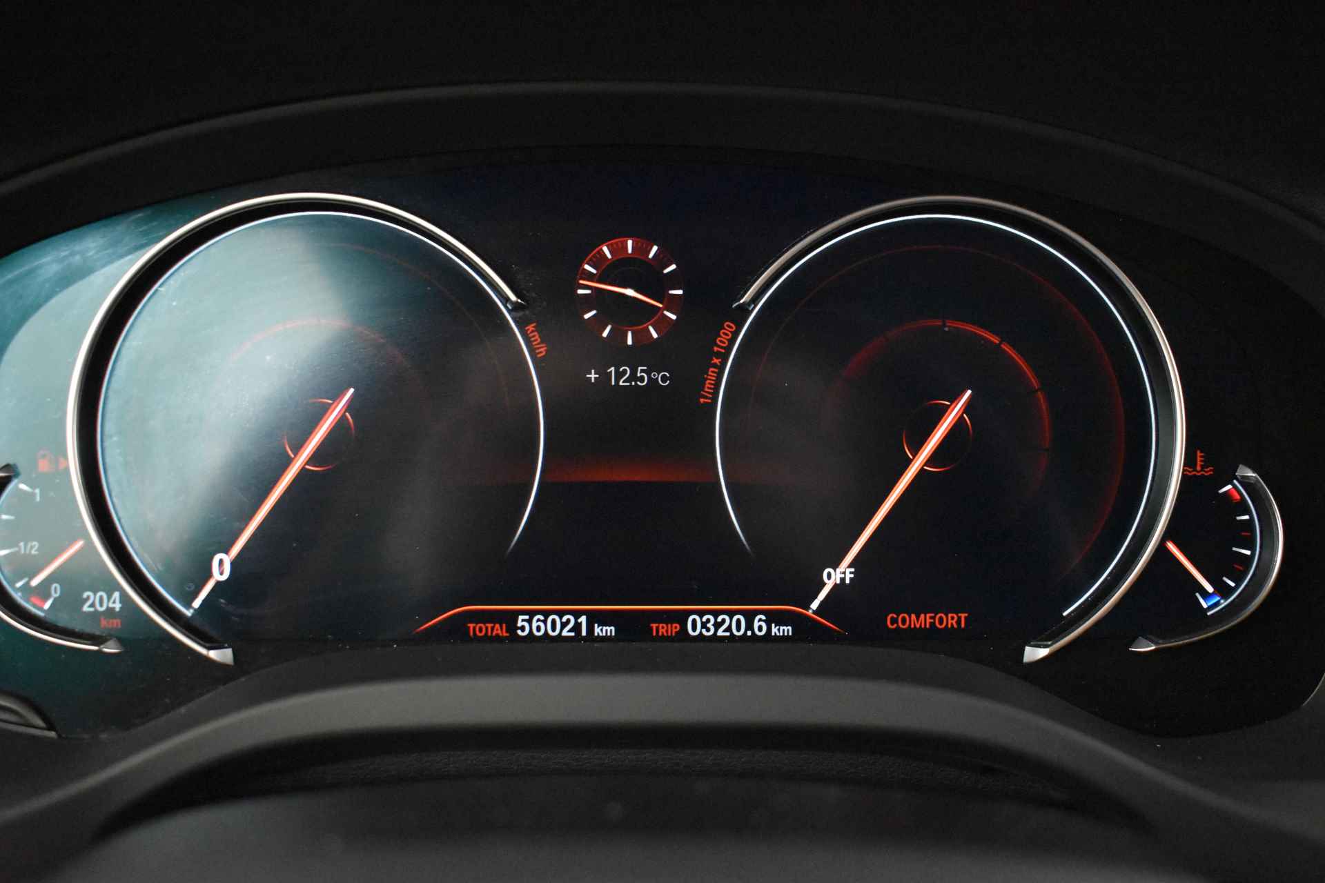 BMW X3 xDrive20i High Executive xLine Automaat / Trekhaak / Sportstoelen / LED / Gesture Control / Navigatie Professional / Stoelverwarming / Extra getint glas achter - 21/35