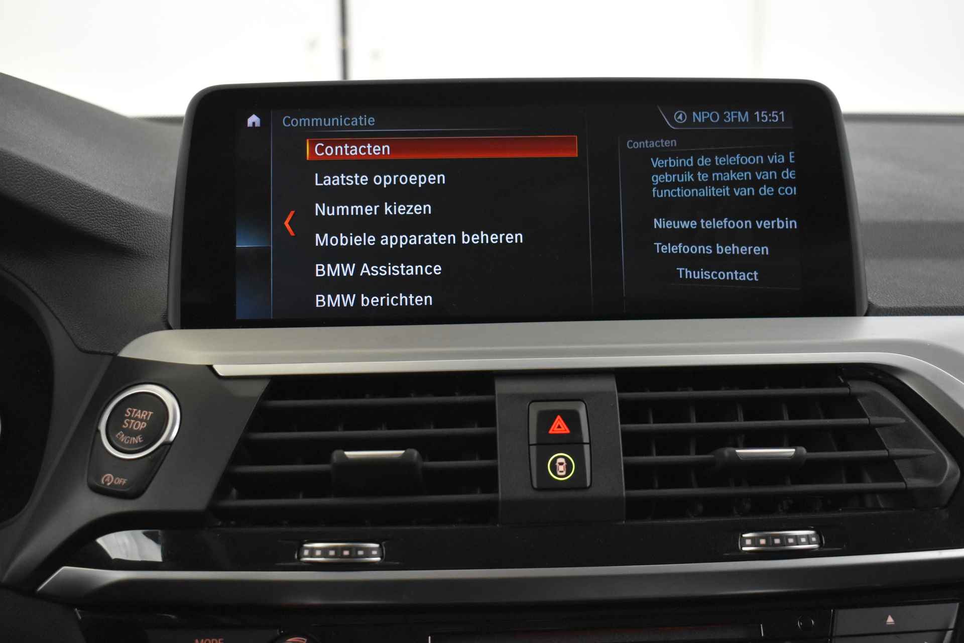 BMW X3 xDrive20i High Executive xLine Automaat / Trekhaak / Sportstoelen / LED / Gesture Control / Navigatie Professional / Stoelverwarming / Extra getint glas achter - 32/35