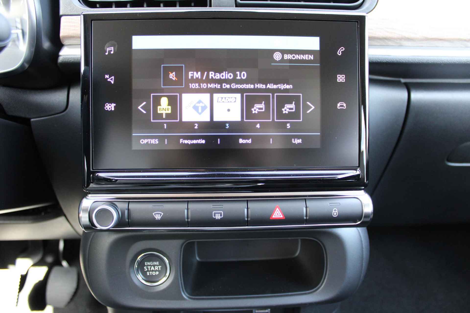 Citroen C3 1.2 PureTech Feel Edition "Metallic lak Ambiance Wood Techno Nav Pack 17"" lichtmetalen velgen 'Vector'" - 17/30