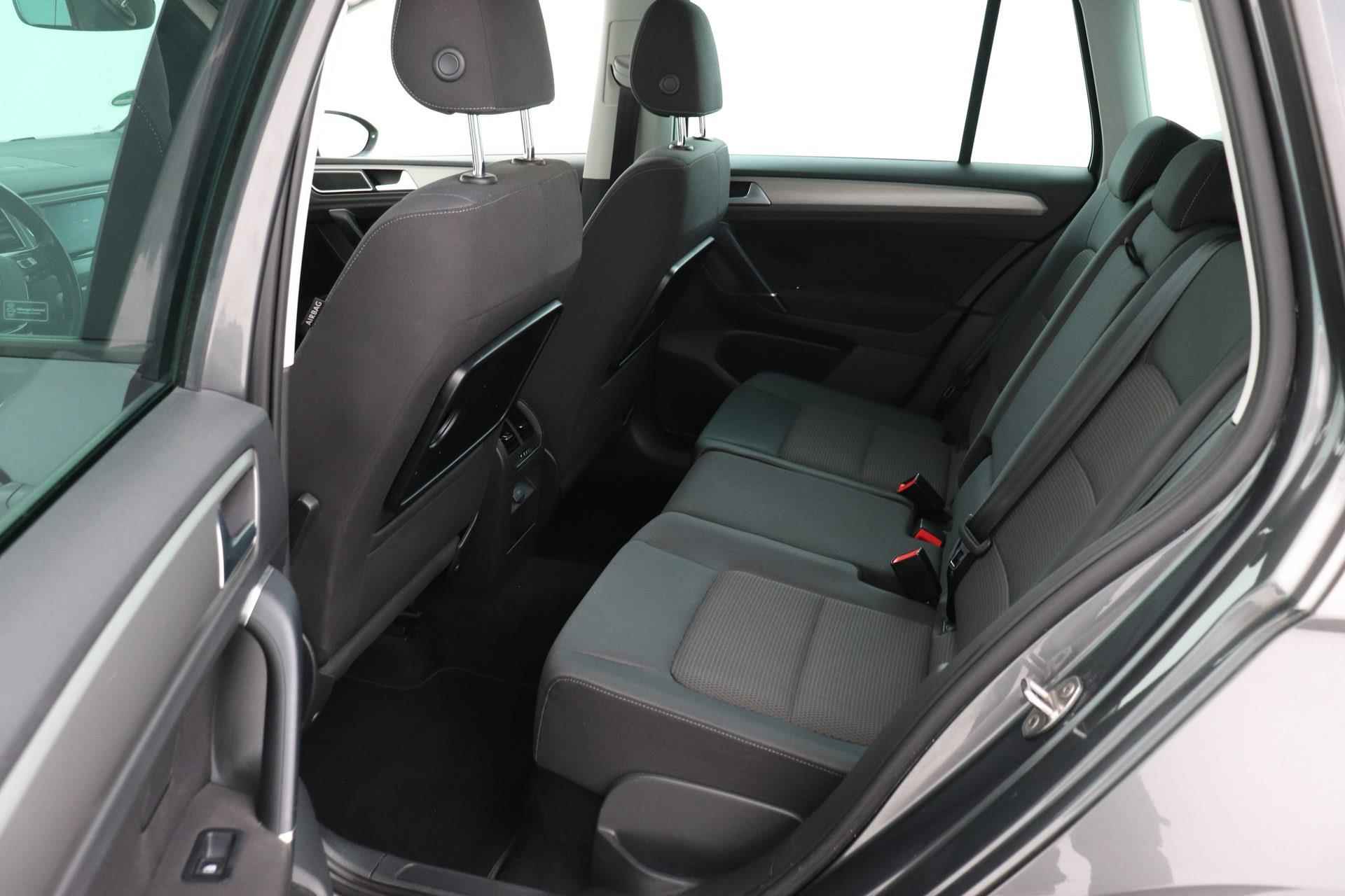 Volkswagen Golf Sportsvan 1.0 TSI Comfortline | Org NL | NAP | Navigatie | Climate Control | Apple CarPlay | - 16/37