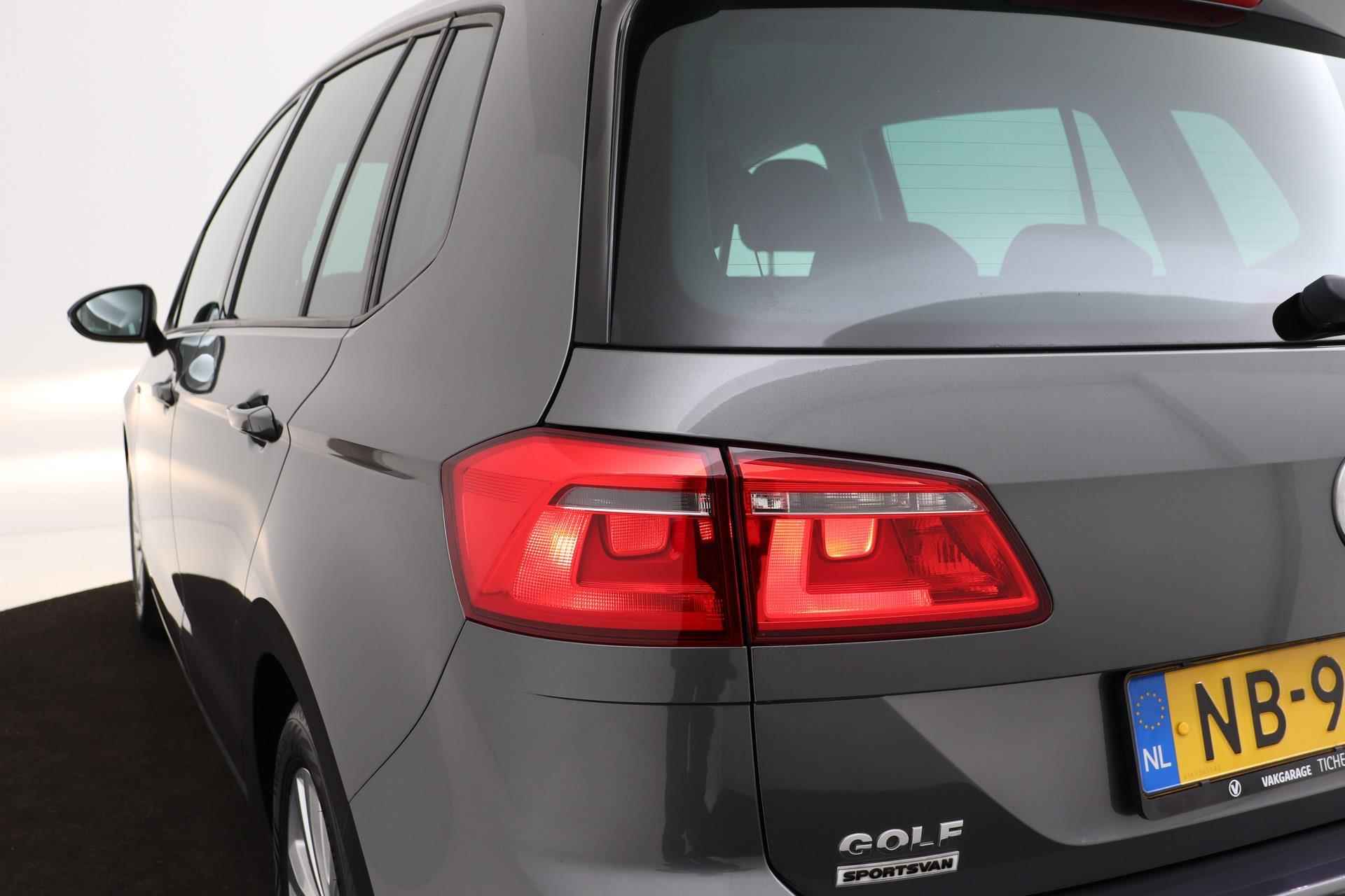 Volkswagen Golf Sportsvan 1.0 TSI Comfortline | Org NL | NAP | Navigatie | Climate Control | Apple CarPlay | - 33/37
