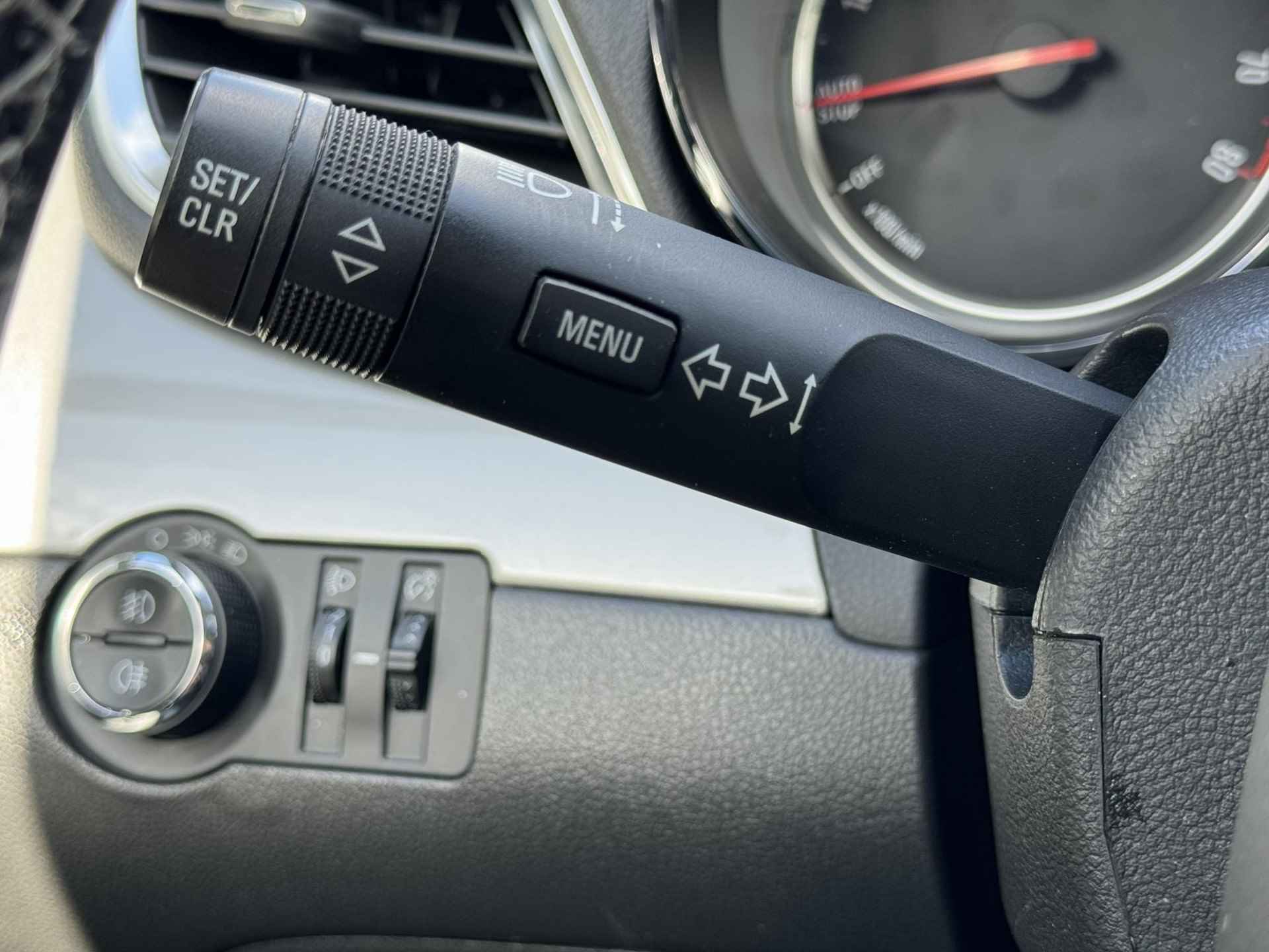 Opel Mokka 1.4 T Edition / Navigatie / DAB / Bluetooth / Airco / Zomer en winterset / - 34/37