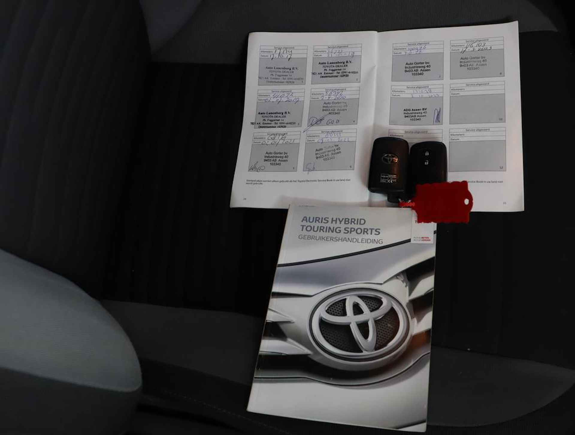 Toyota Auris 1.8 Hybrid Trend | Trekhaak | Navigatie | Camera | - 11/57
