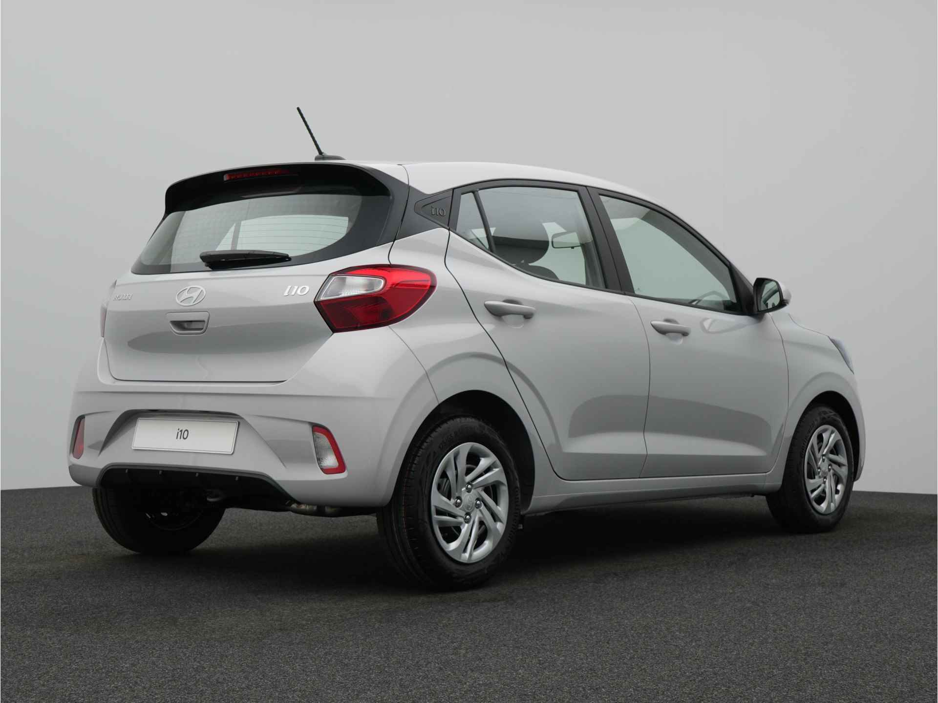 Hyundai i10 1.0 Comfort 5-zits AUTOMAAT | APPLE / ANDROID NAVIGATIE | AIRCO Uit voorraad leverbaar! - 5/34